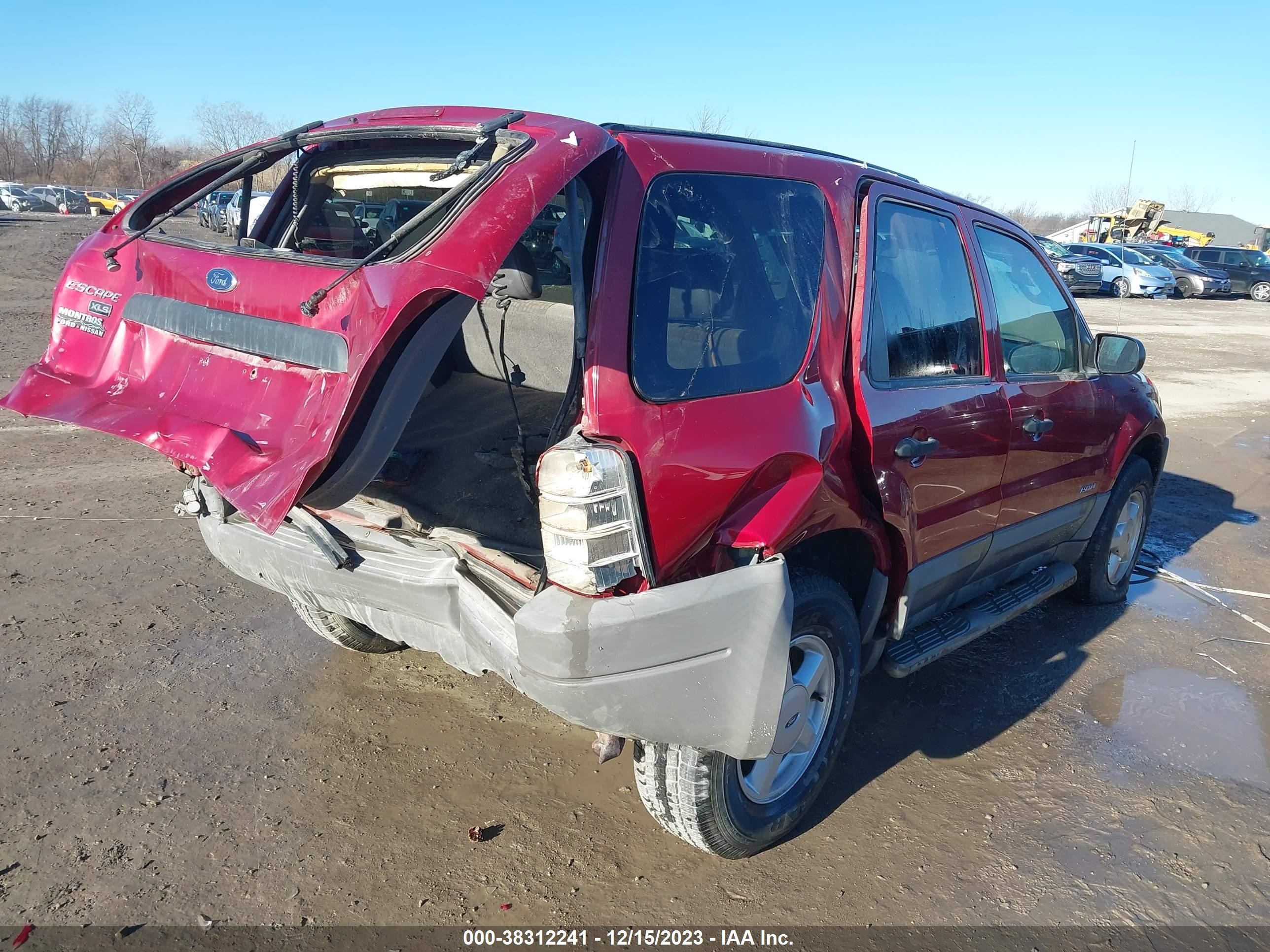 Photo 3 VIN: 1FMYU02B41KC23357 - FORD ESCAPE 