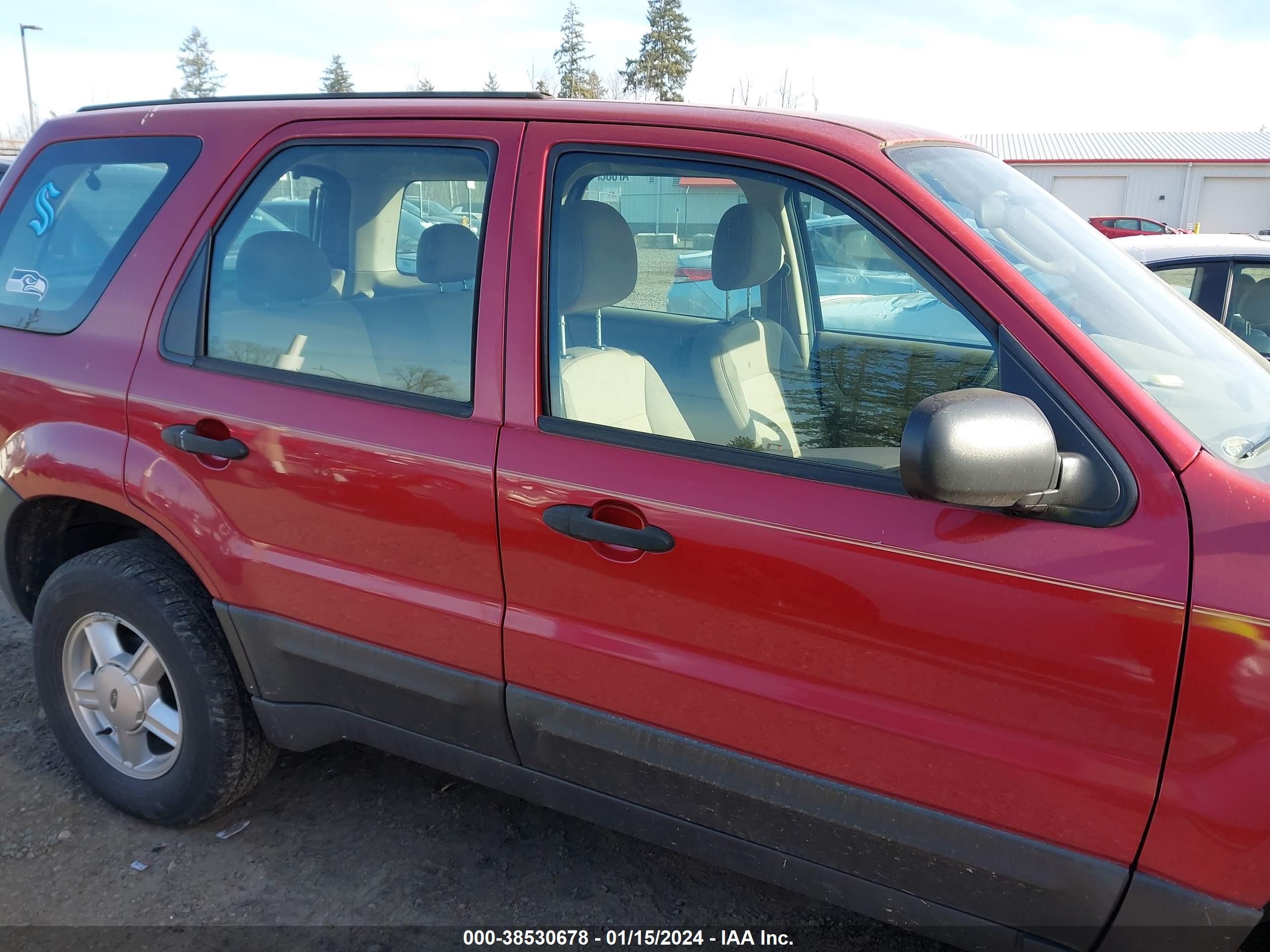 Photo 12 VIN: 1FMYU02BX3KE00125 - FORD ESCAPE 