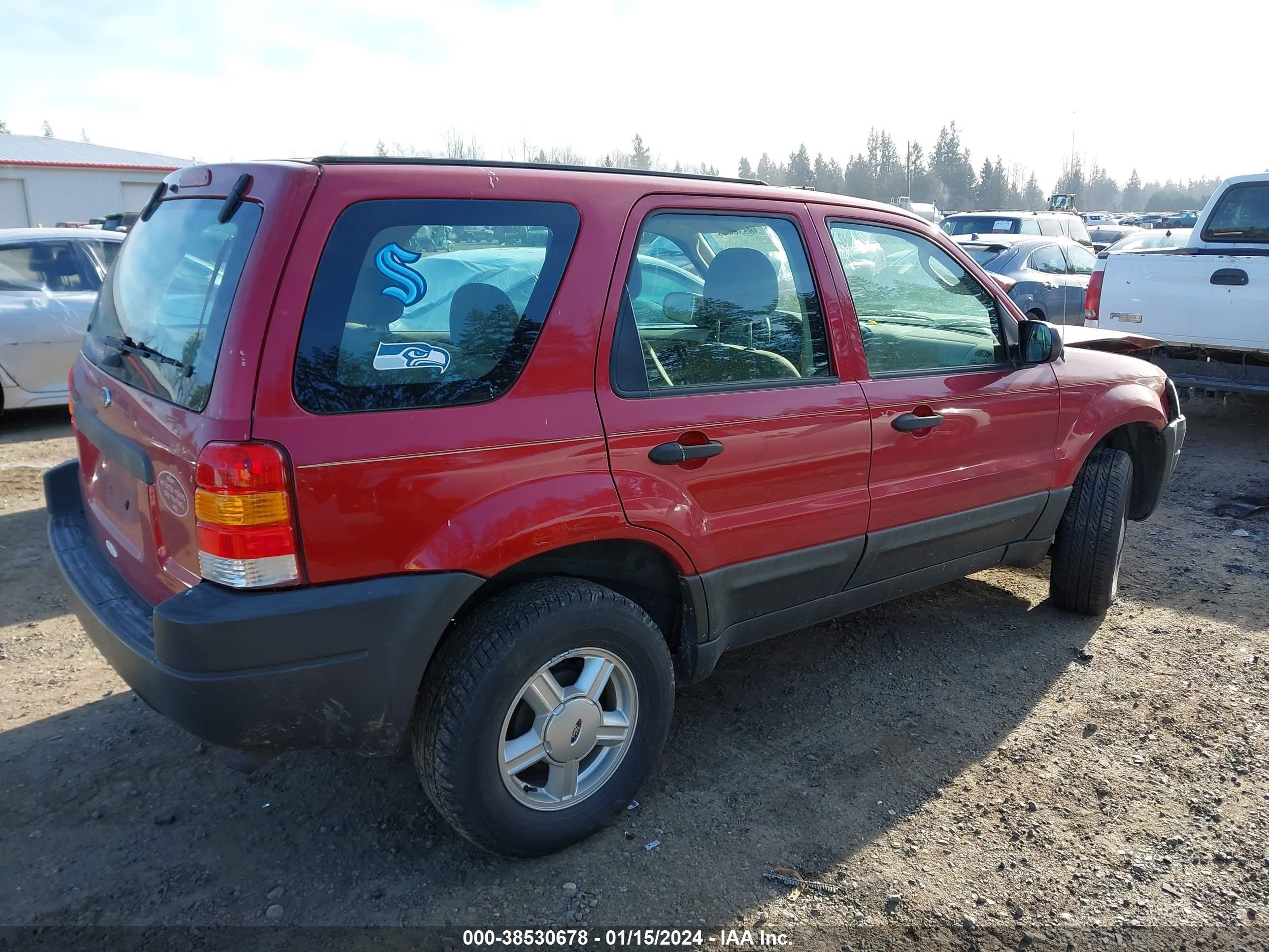 Photo 3 VIN: 1FMYU02BX3KE00125 - FORD ESCAPE 