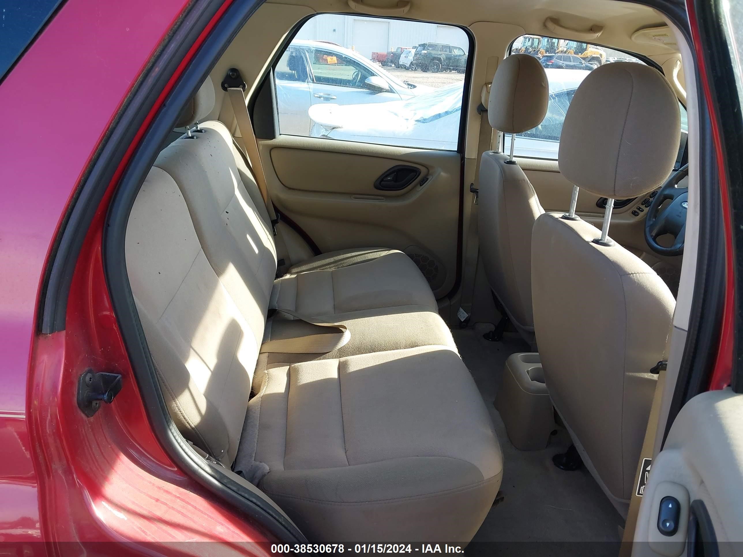 Photo 7 VIN: 1FMYU02BX3KE00125 - FORD ESCAPE 