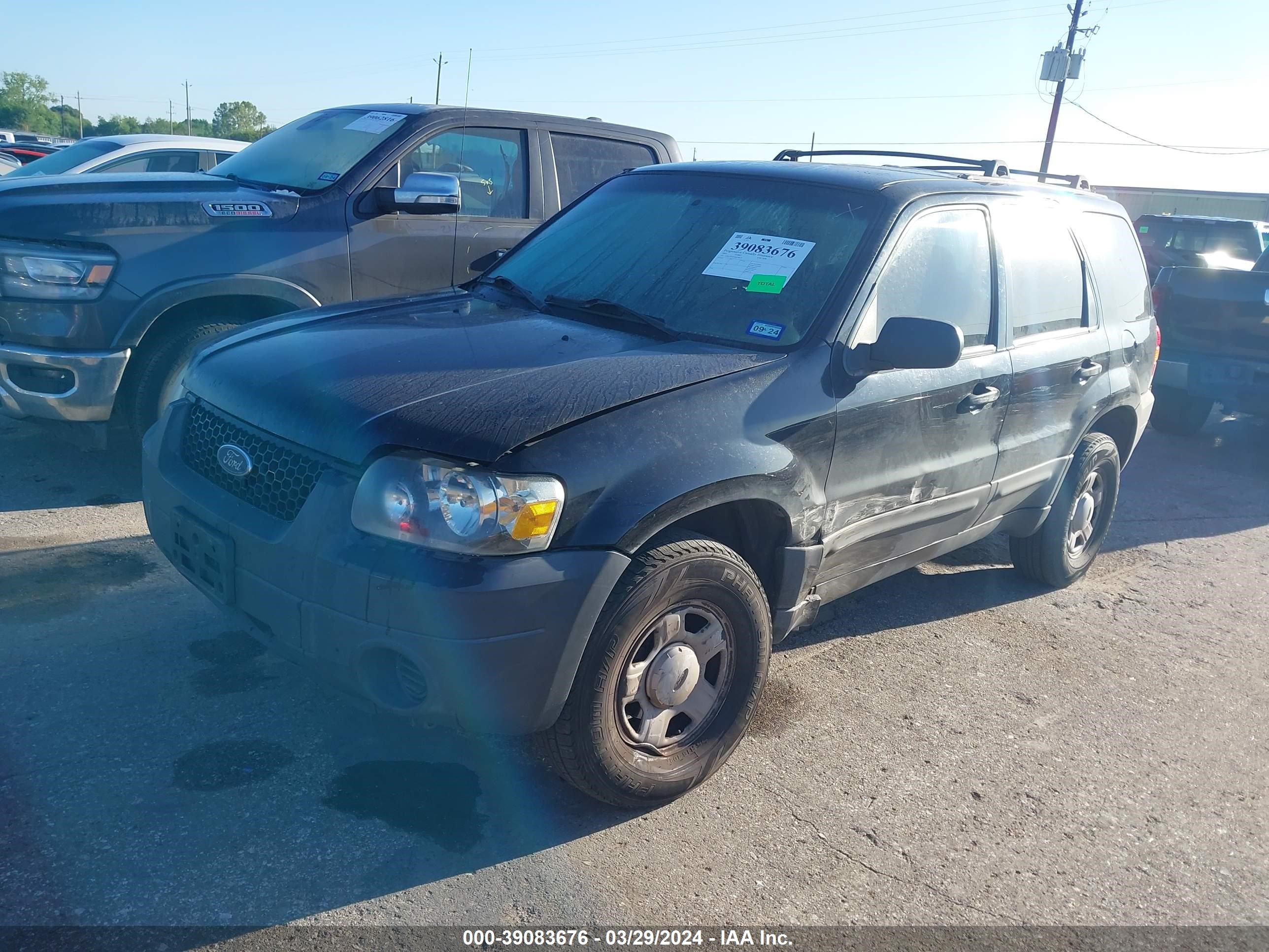 Photo 1 VIN: 1FMYU02Z05KC28624 - FORD ESCAPE 