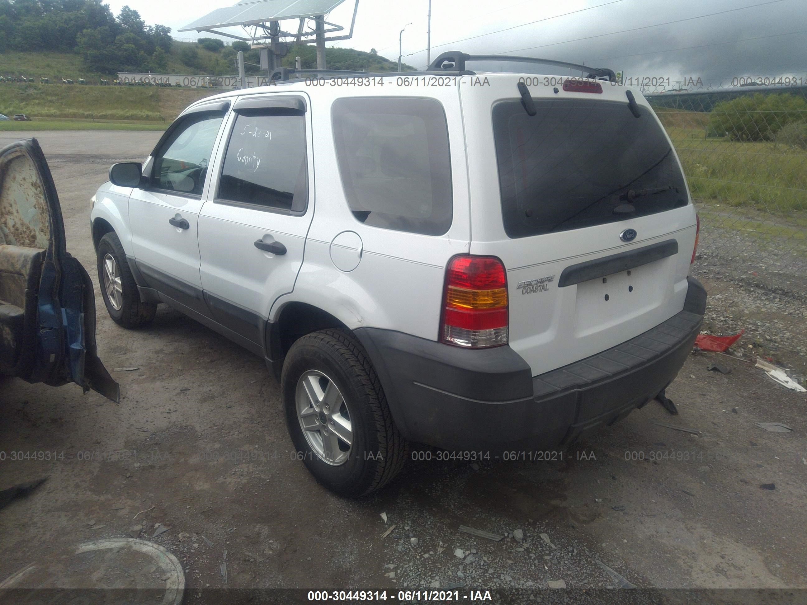 Photo 2 VIN: 1FMYU02Z06KA42339 - FORD ESCAPE 