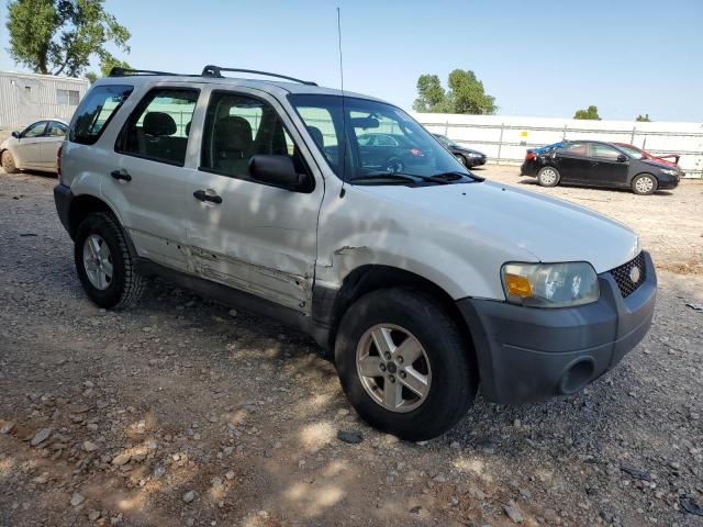 Photo 3 VIN: 1FMYU02Z45DA20296 - FORD ESCAPE XLS 