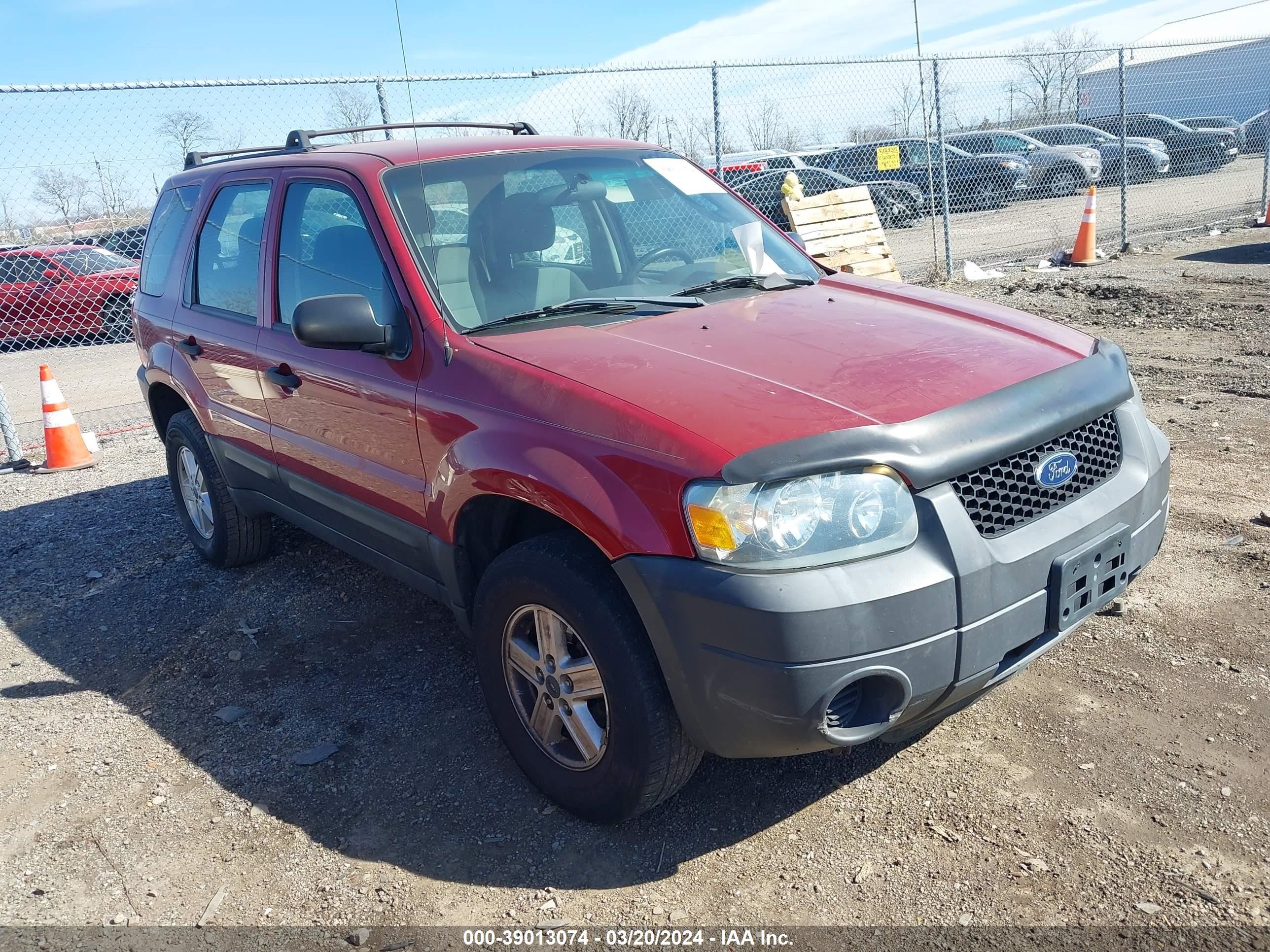 Photo 0 VIN: 1FMYU02Z75DA21099 - FORD ESCAPE 