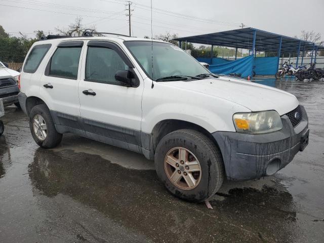 Photo 3 VIN: 1FMYU02Z75KA83565 - FORD ESCAPE 