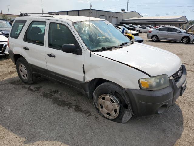 Photo 3 VIN: 1FMYU02Z85KD85849 - FORD ESCAPE XLS 