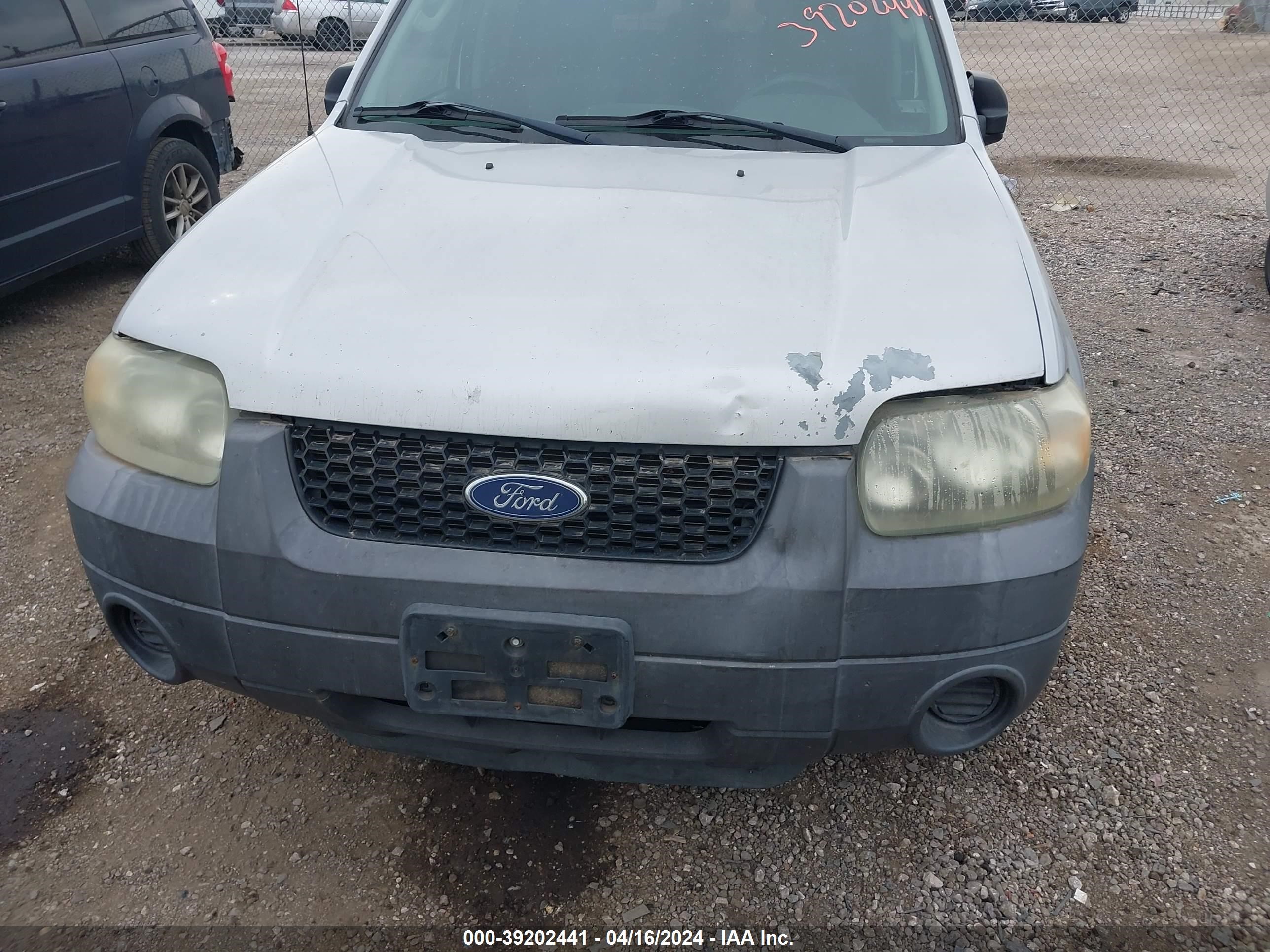 Photo 5 VIN: 1FMYU02ZX6KC50454 - FORD ESCAPE 