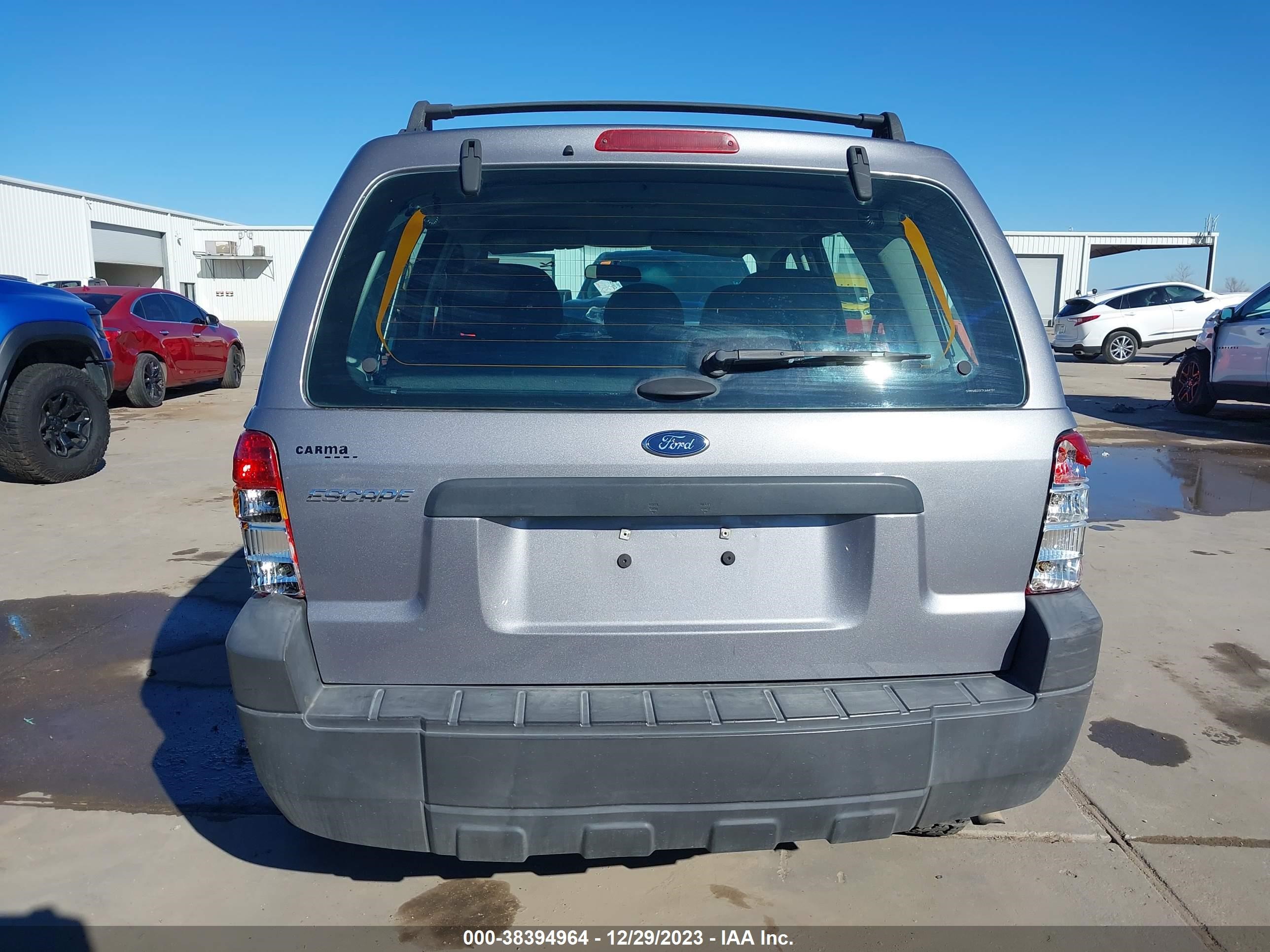 Photo 15 VIN: 1FMYU02ZX7KA44701 - FORD ESCAPE 