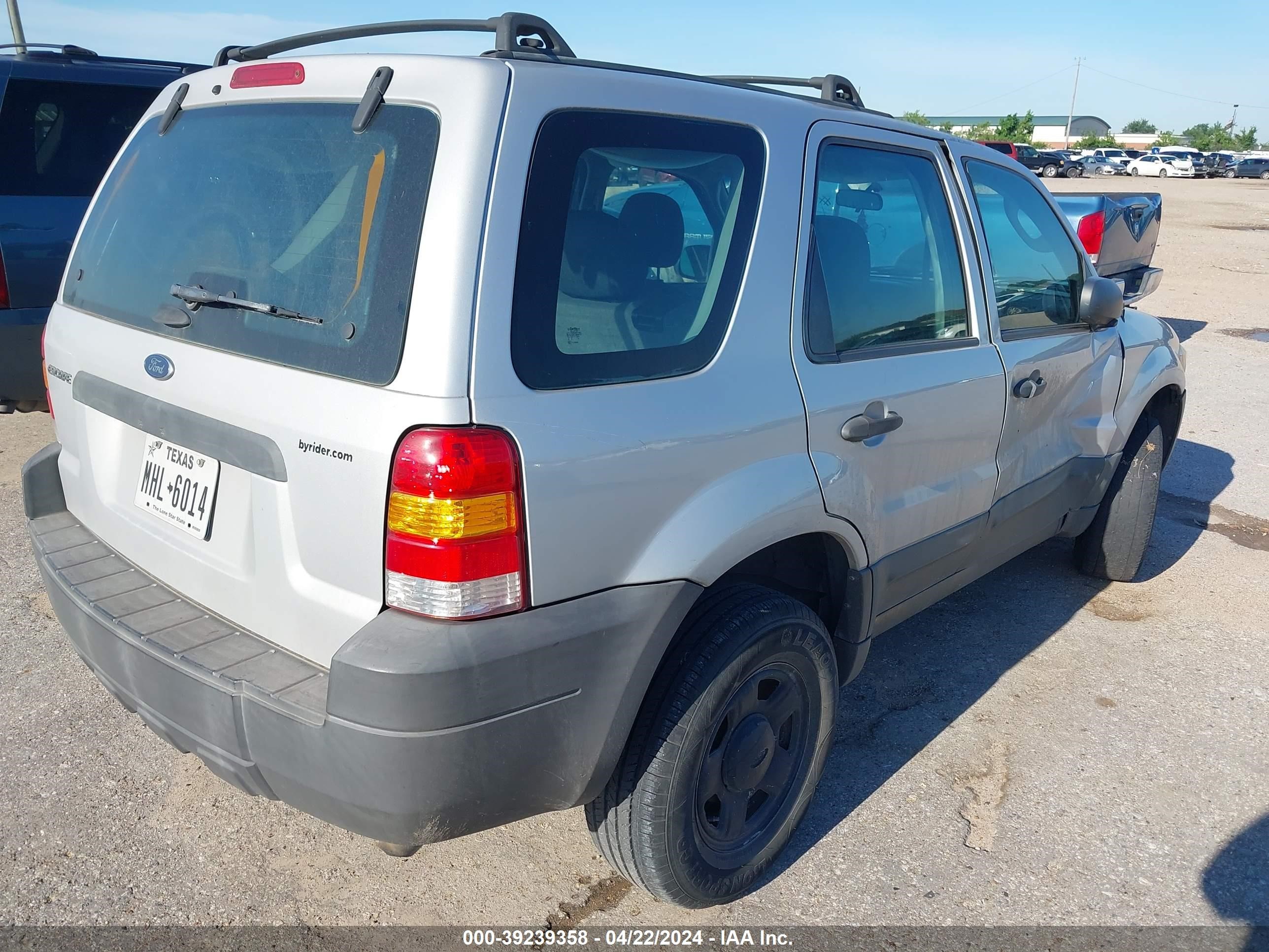 Photo 3 VIN: 1FMYU02ZX7KB97739 - FORD ESCAPE 