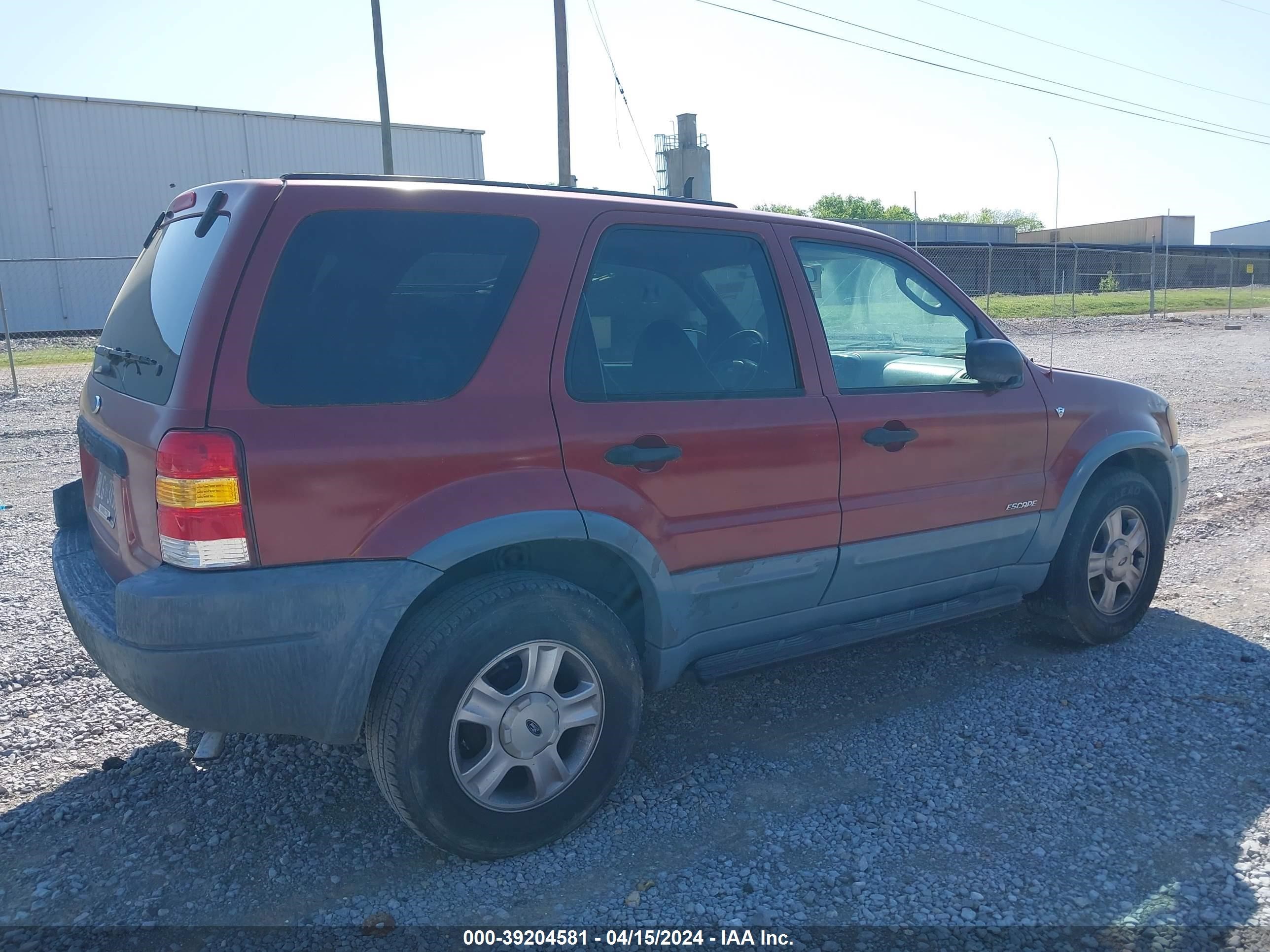 Photo 3 VIN: 1FMYU03101KF56032 - FORD ESCAPE 