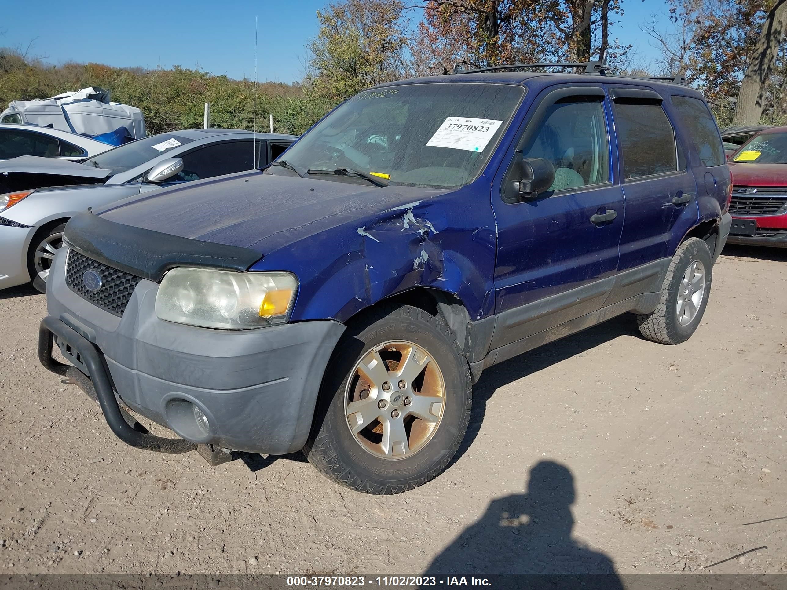 Photo 1 VIN: 1FMYU03105KA35639 - FORD ESCAPE 