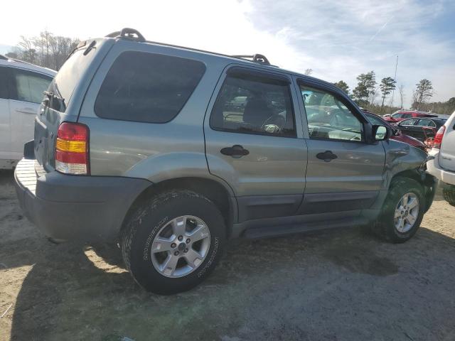 Photo 2 VIN: 1FMYU03105KD28697 - FORD ESCAPE 