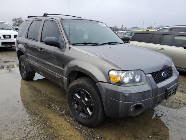 Photo 3 VIN: 1FMYU03106KC00056 - FORD ESCAPE 