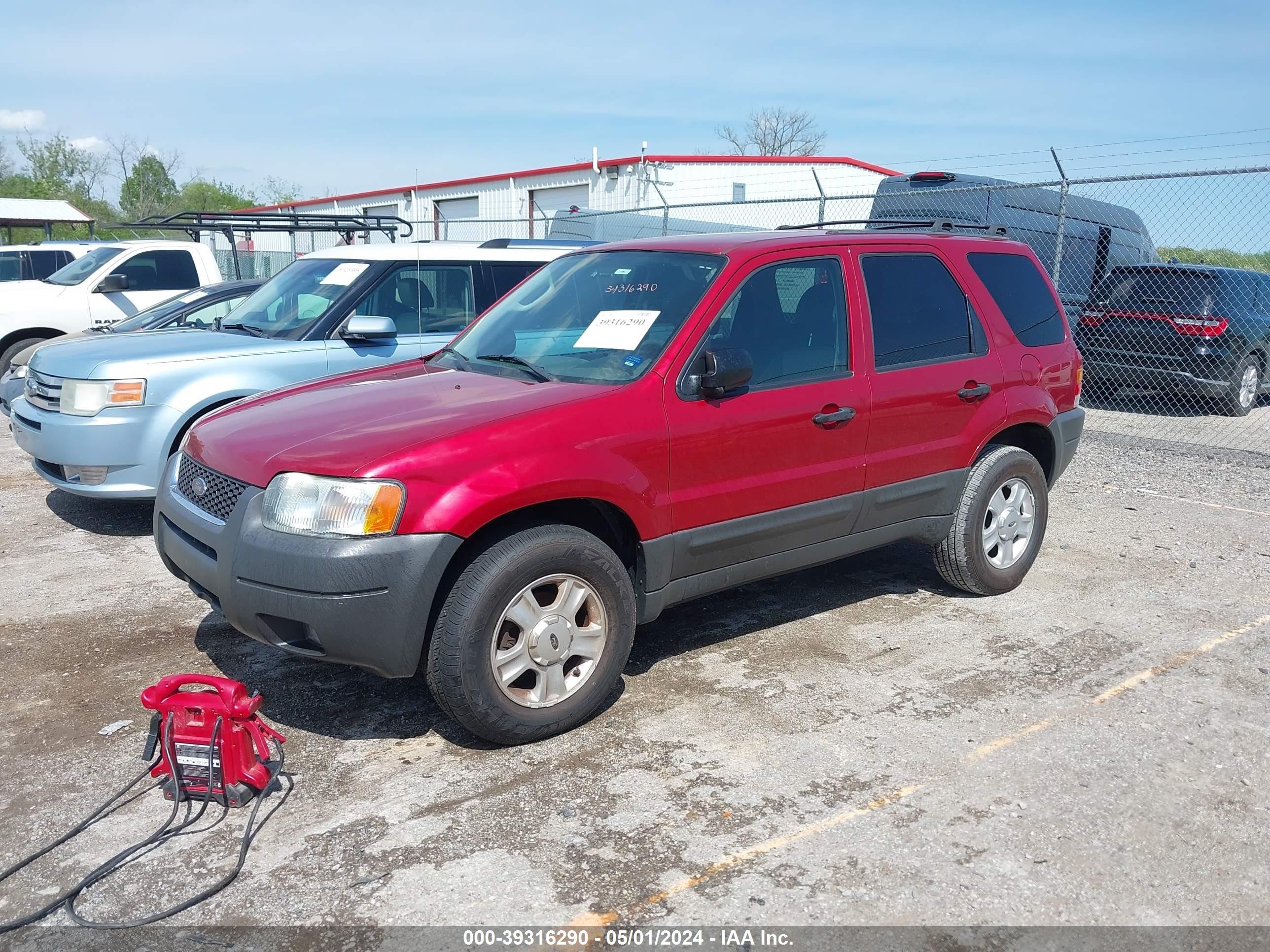 Photo 1 VIN: 1FMYU03113KC16052 - FORD ESCAPE 