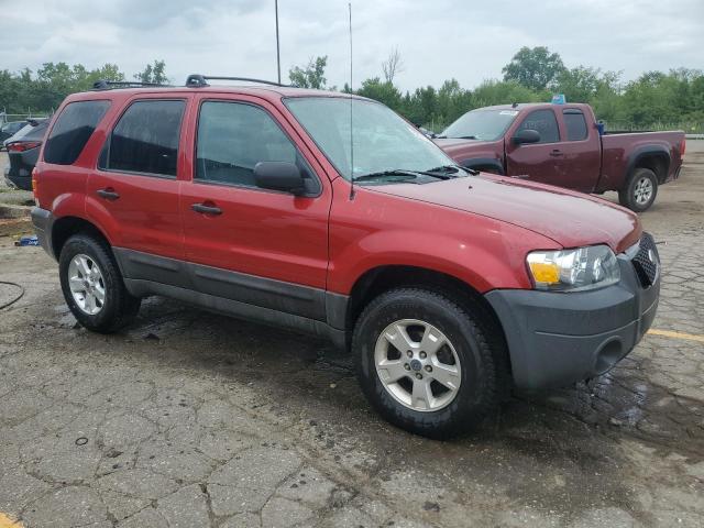 Photo 3 VIN: 1FMYU03115DA22256 - FORD ESCAPE 