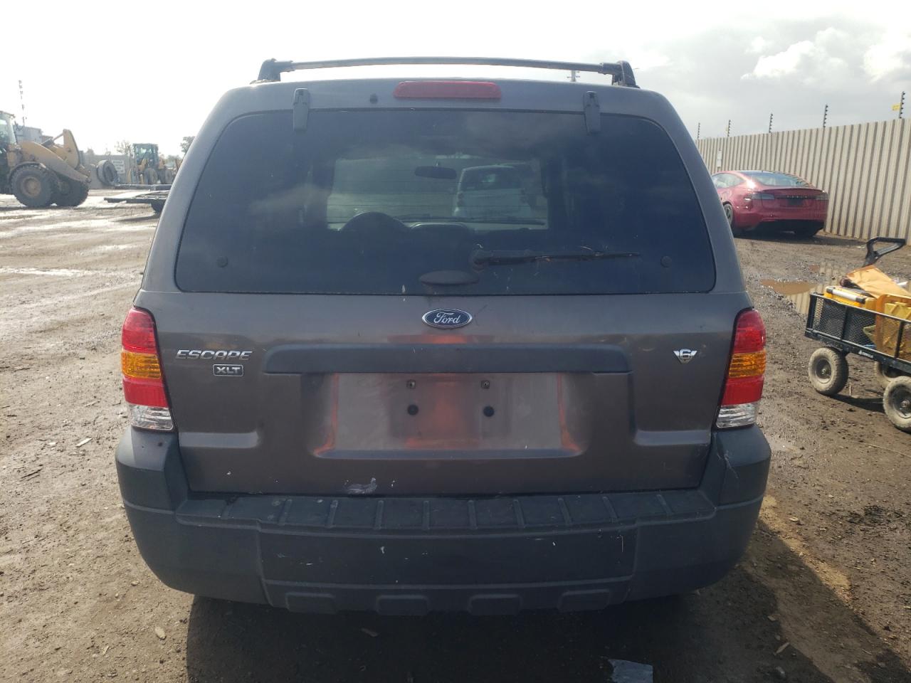 Photo 5 VIN: 1FMYU03115KE24452 - FORD ESCAPE 