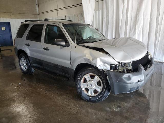 Photo 3 VIN: 1FMYU03123KC26783 - FORD ESCAPE XLT 