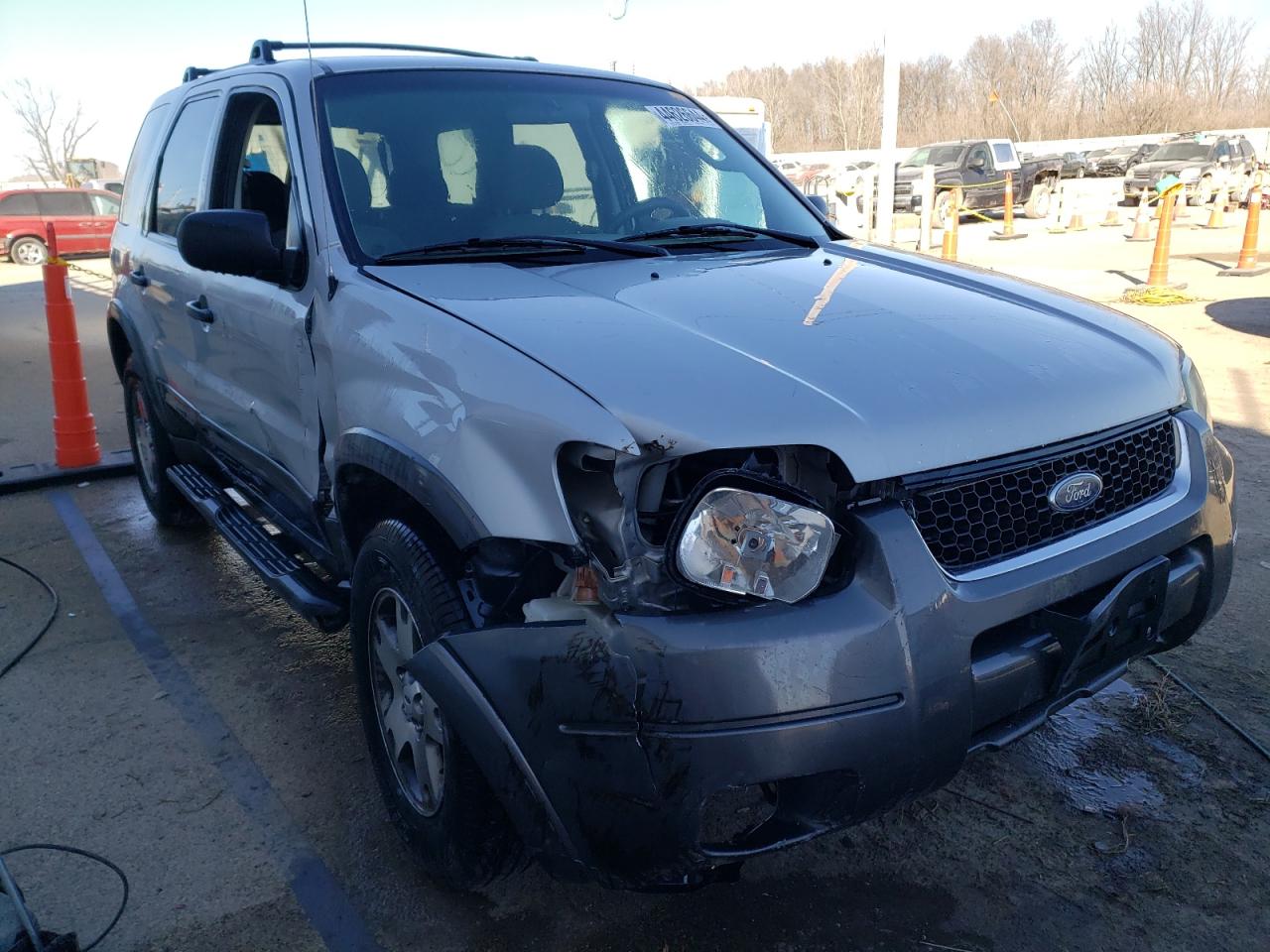 Photo 3 VIN: 1FMYU03124KB20383 - FORD ESCAPE 