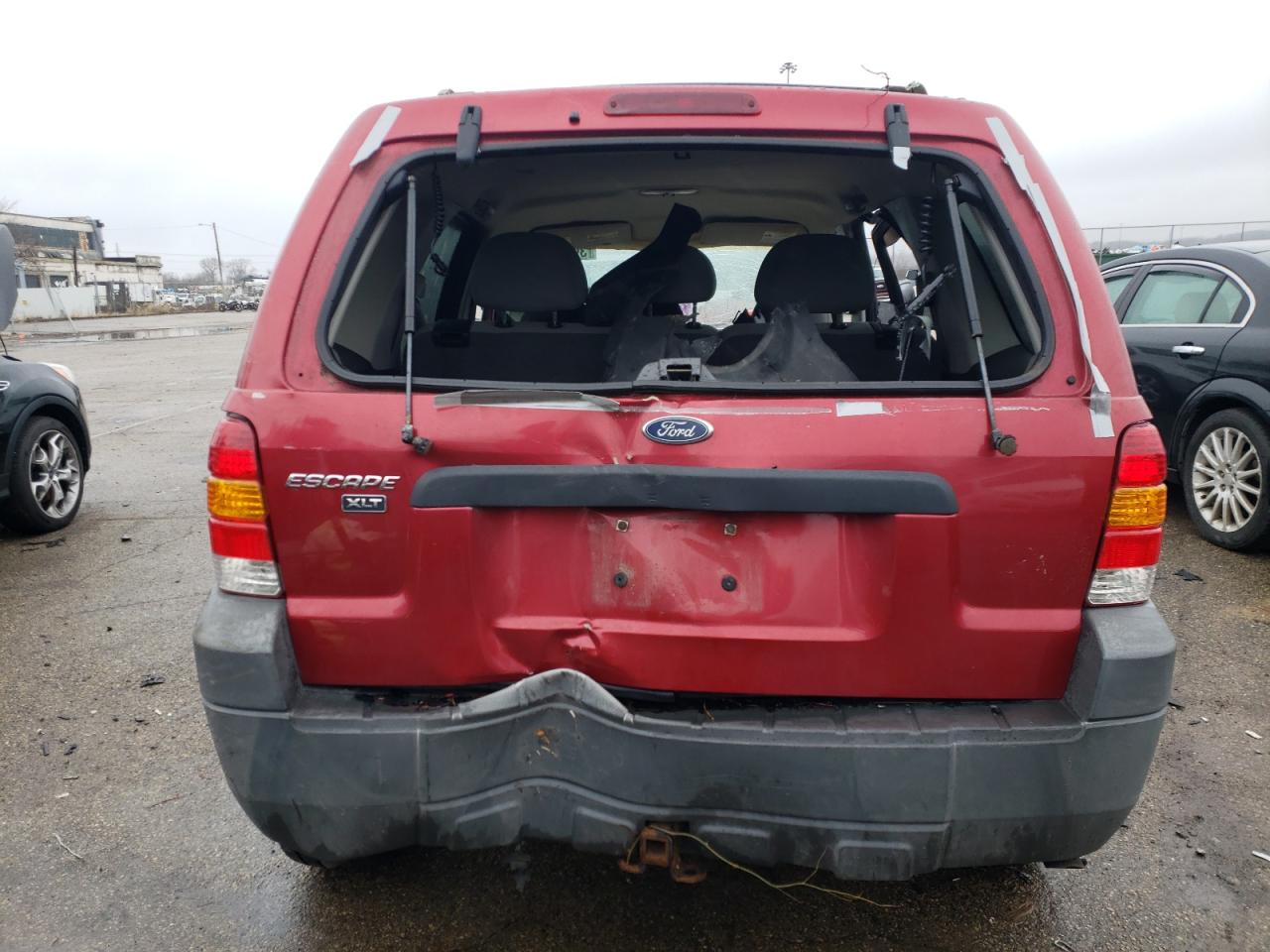 Photo 5 VIN: 1FMYU03125DA18250 - FORD ESCAPE 