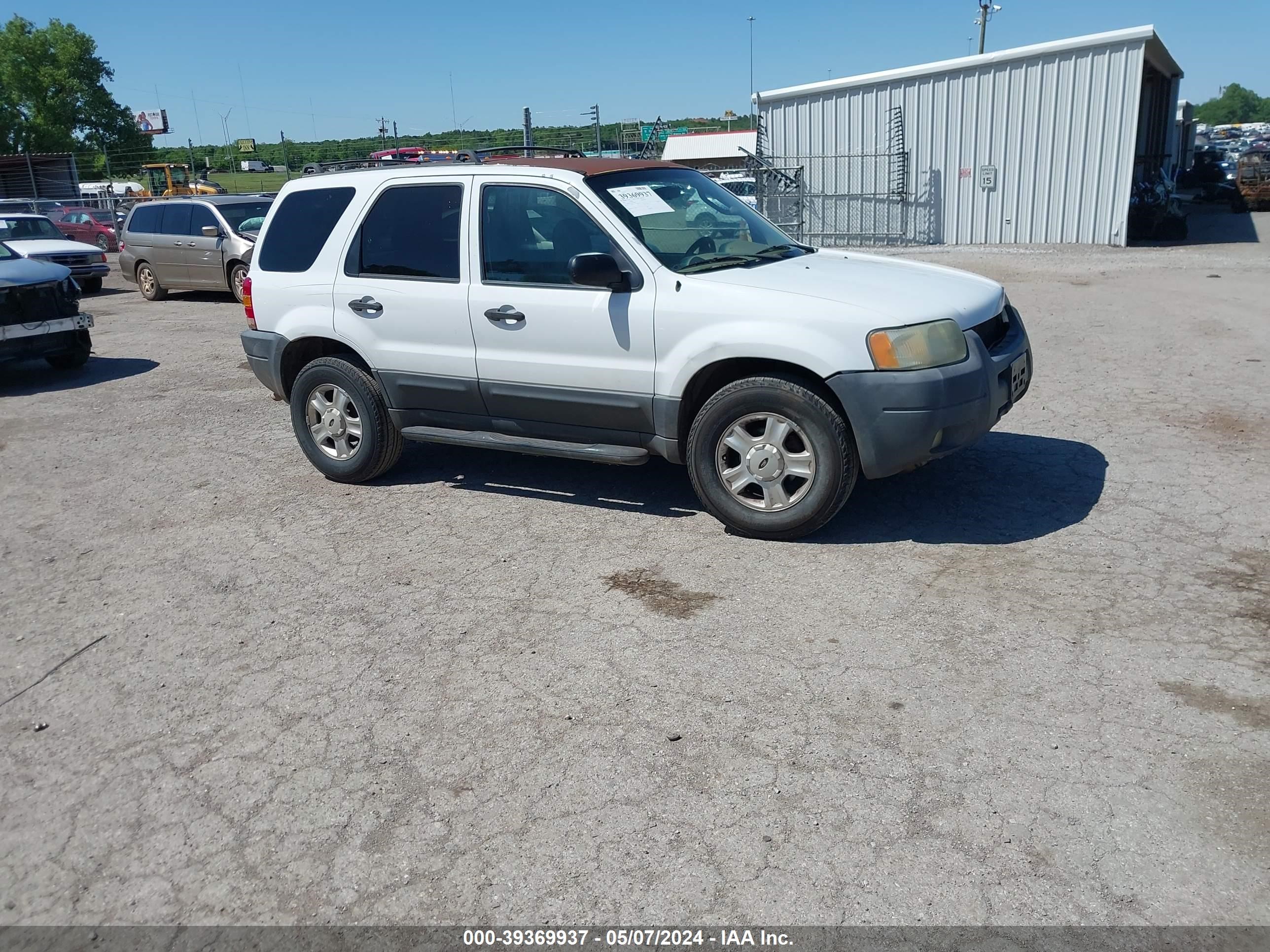 Photo 0 VIN: 1FMYU03133KA93385 - FORD ESCAPE 