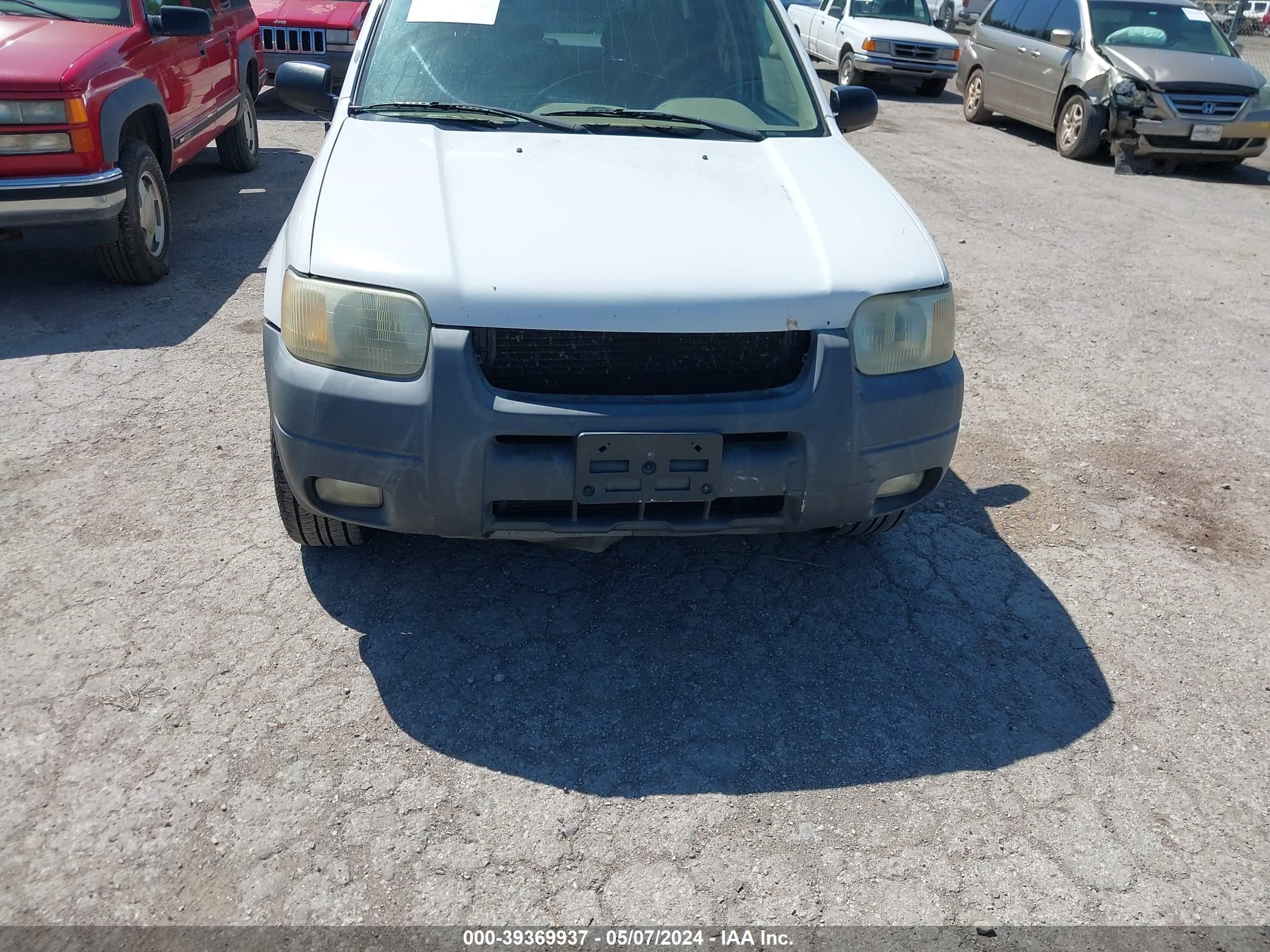 Photo 5 VIN: 1FMYU03133KA93385 - FORD ESCAPE 