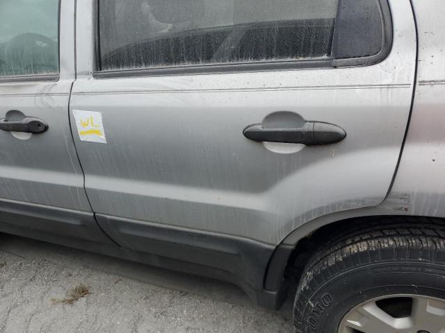 Photo 11 VIN: 1FMYU03135DA00081 - FORD ESCAPE XLT 