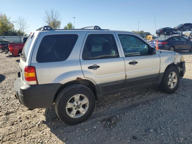 Photo 2 VIN: 1FMYU03135DA16393 - FORD ESCAPE XLT 