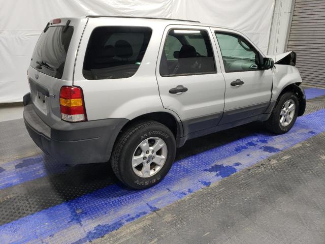 Photo 2 VIN: 1FMYU03156KA15212 - FORD ESCAPE 