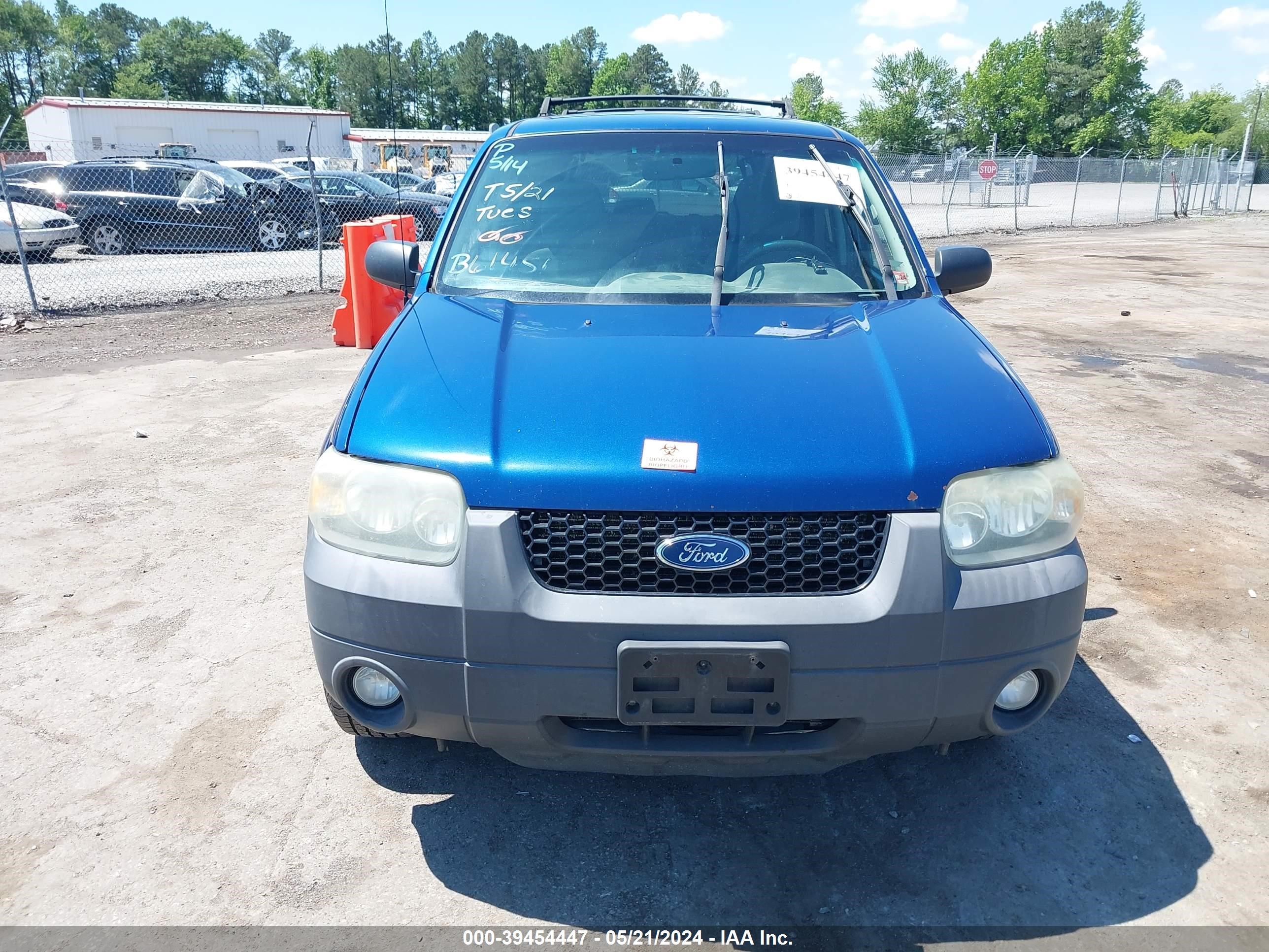 Photo 5 VIN: 1FMYU03157KB61451 - FORD ESCAPE 