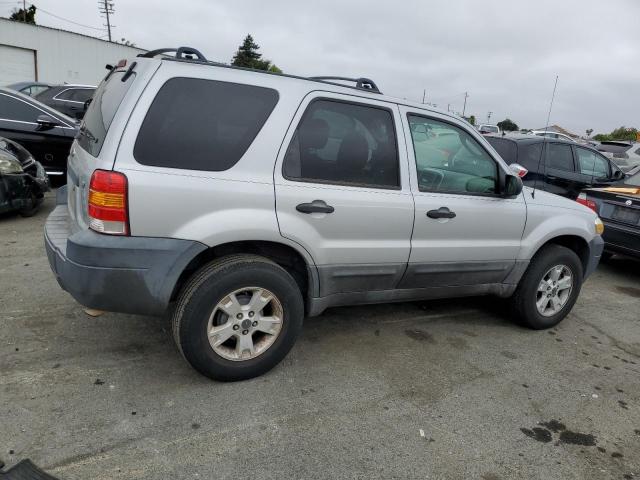 Photo 2 VIN: 1FMYU03166KA02985 - FORD ESCAPE 