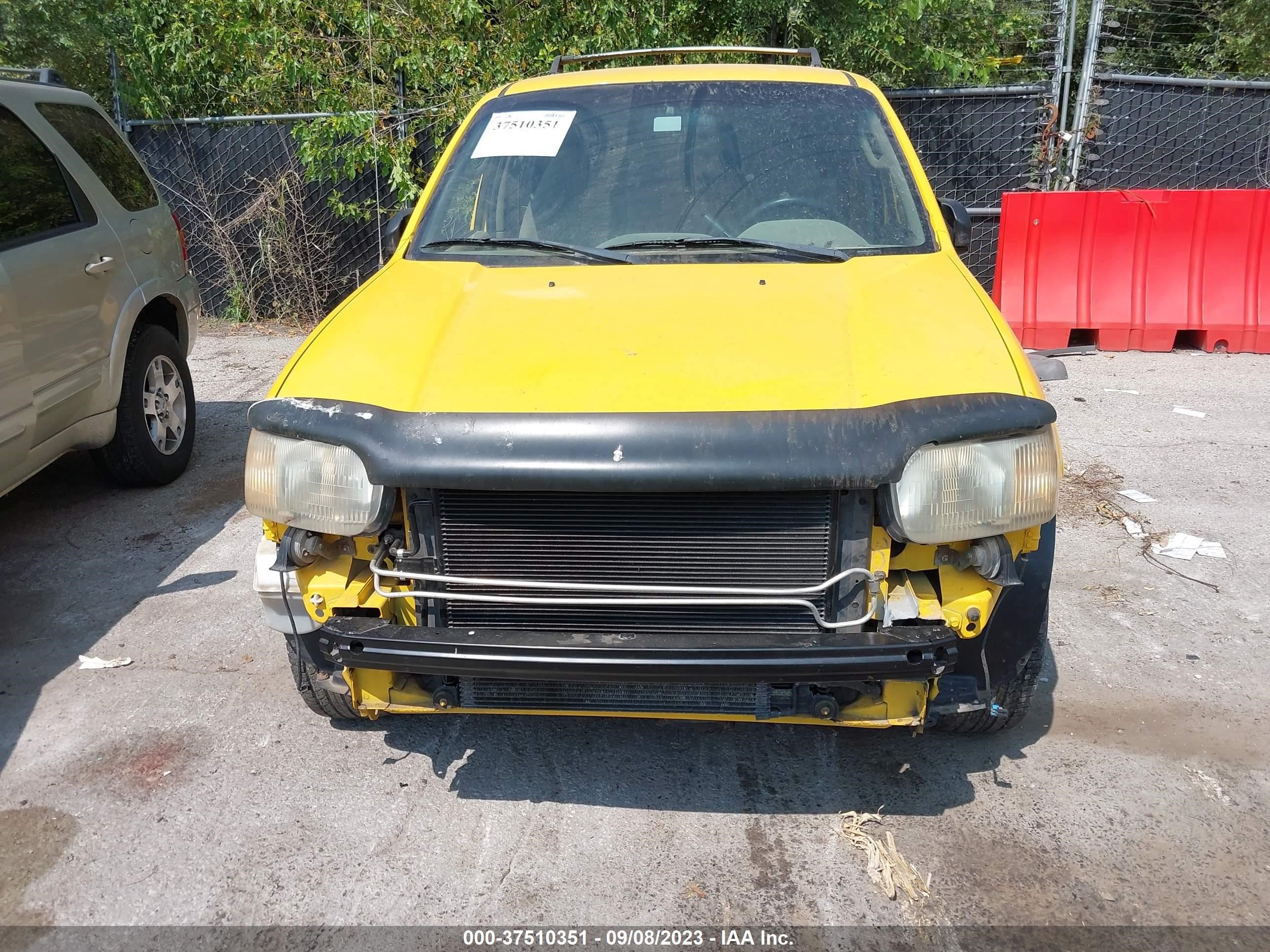 Photo 5 VIN: 1FMYU03171KF56481 - FORD ESCAPE 