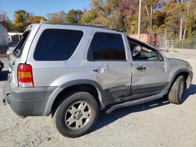 Photo 2 VIN: 1FMYU03175KA31412 - FORD ESCAPE 