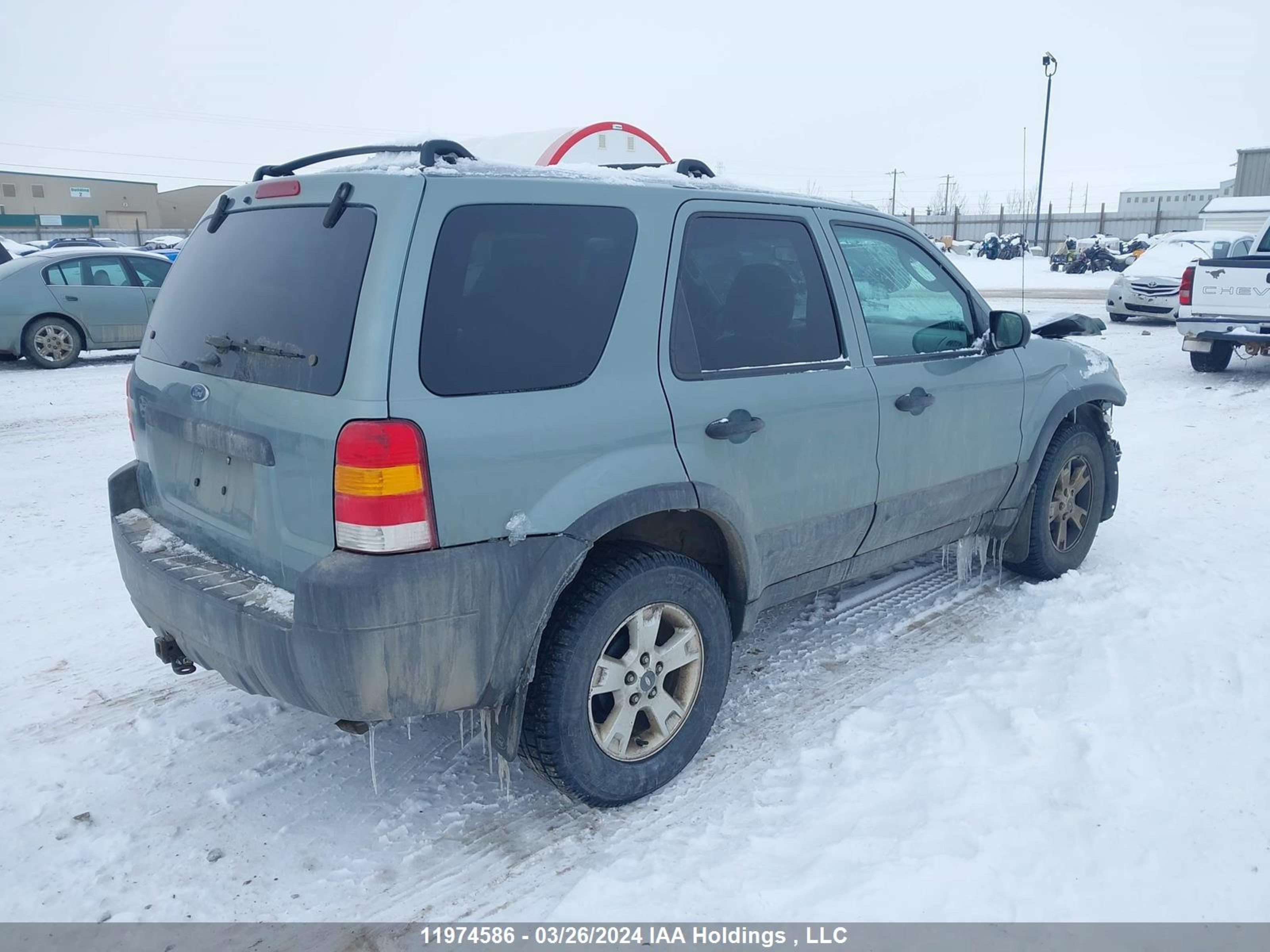 Photo 3 VIN: 1FMYU03175KA59145 - FORD ESCAPE 