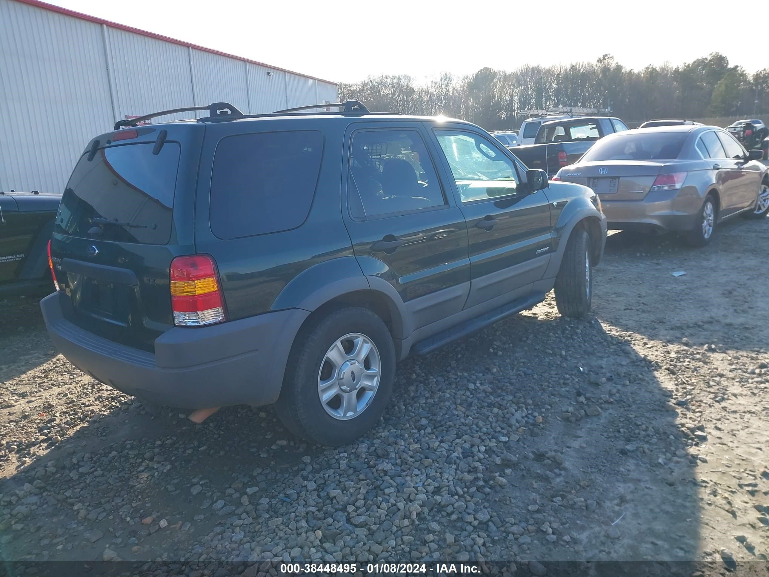 Photo 3 VIN: 1FMYU03182KC37477 - FORD ESCAPE 