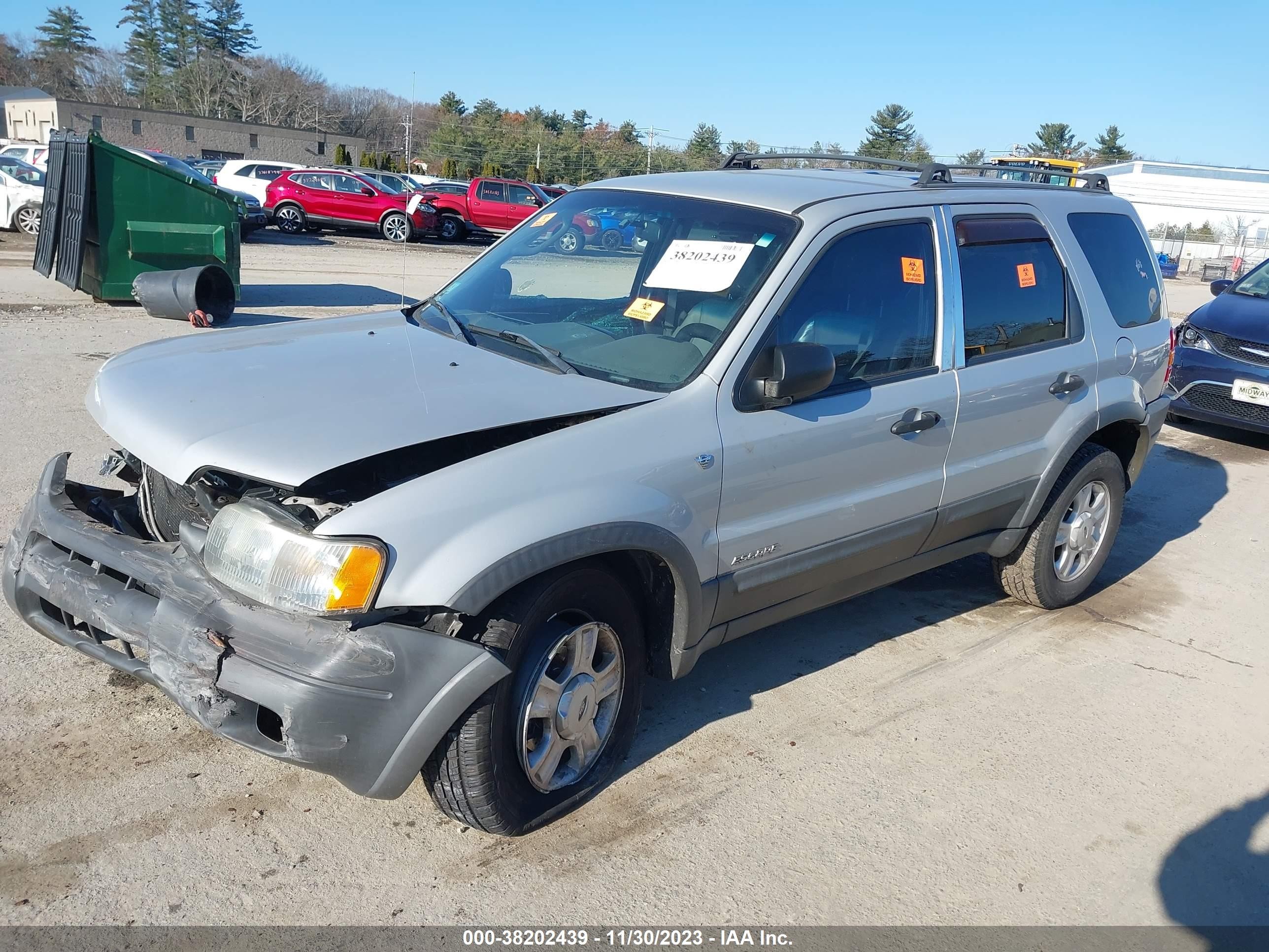 Photo 1 VIN: 1FMYU03192KC58077 - FORD ESCAPE 