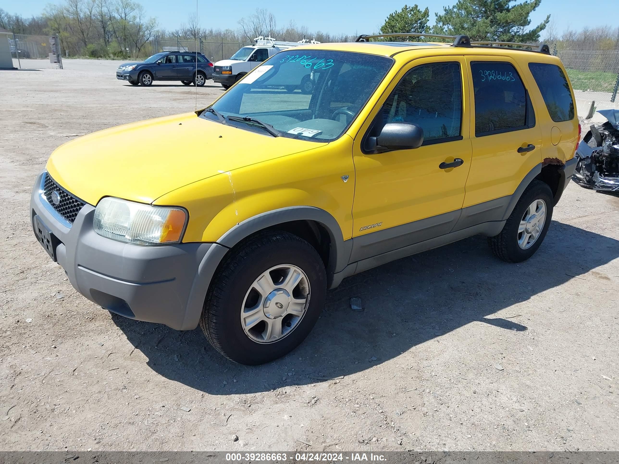 Photo 1 VIN: 1FMYU03192KD99487 - FORD ESCAPE 