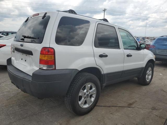 Photo 2 VIN: 1FMYU03195DA07925 - FORD ESCAPE 