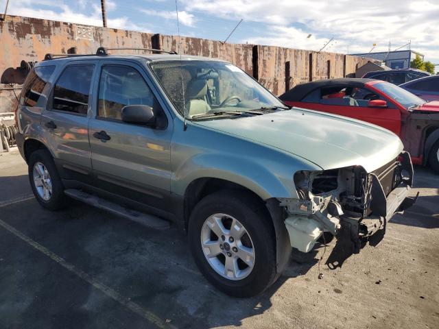 Photo 3 VIN: 1FMYU03195KD74805 - FORD ESCAPE 