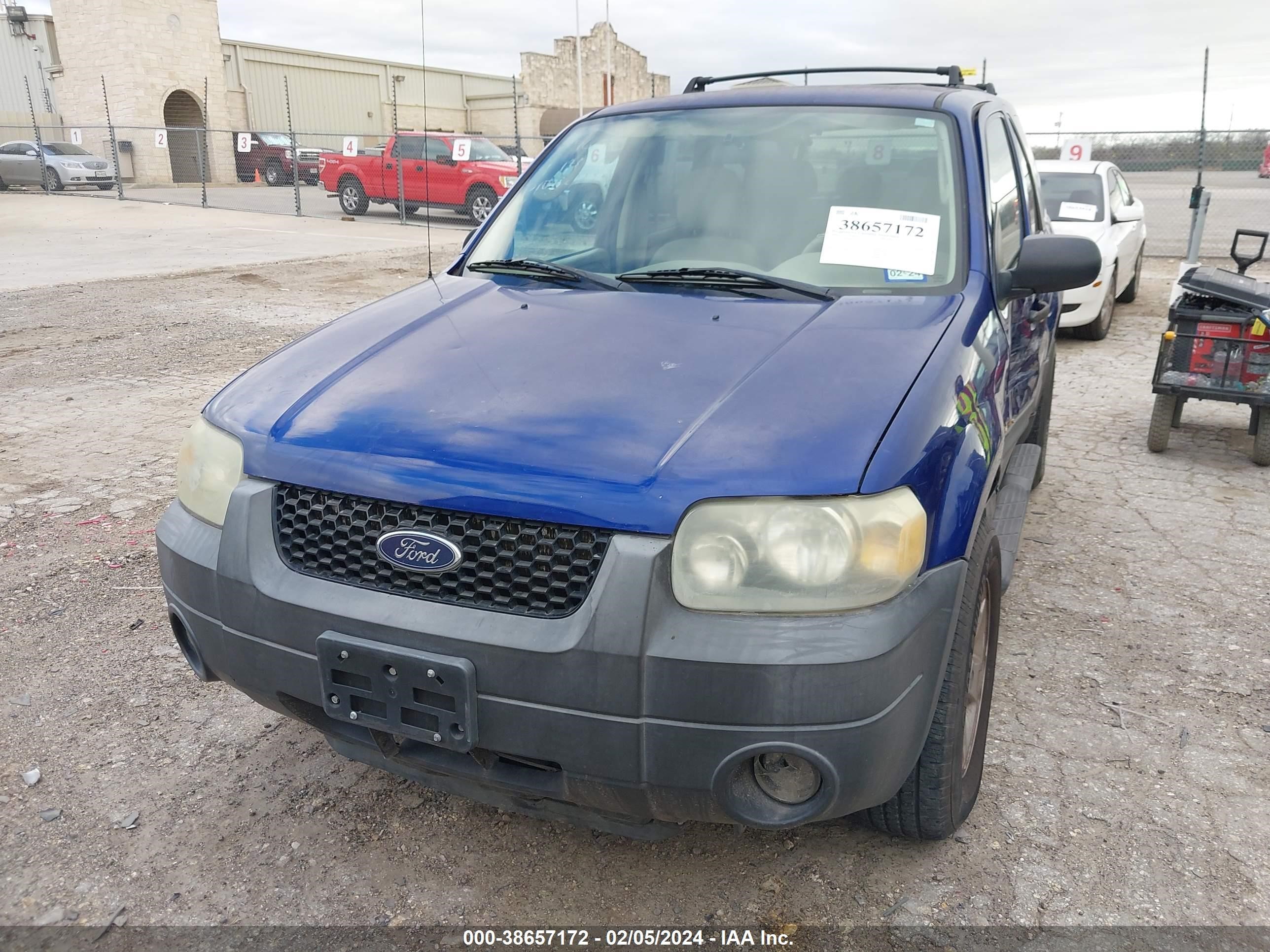 Photo 5 VIN: 1FMYU03Z36KA72627 - FORD ESCAPE 