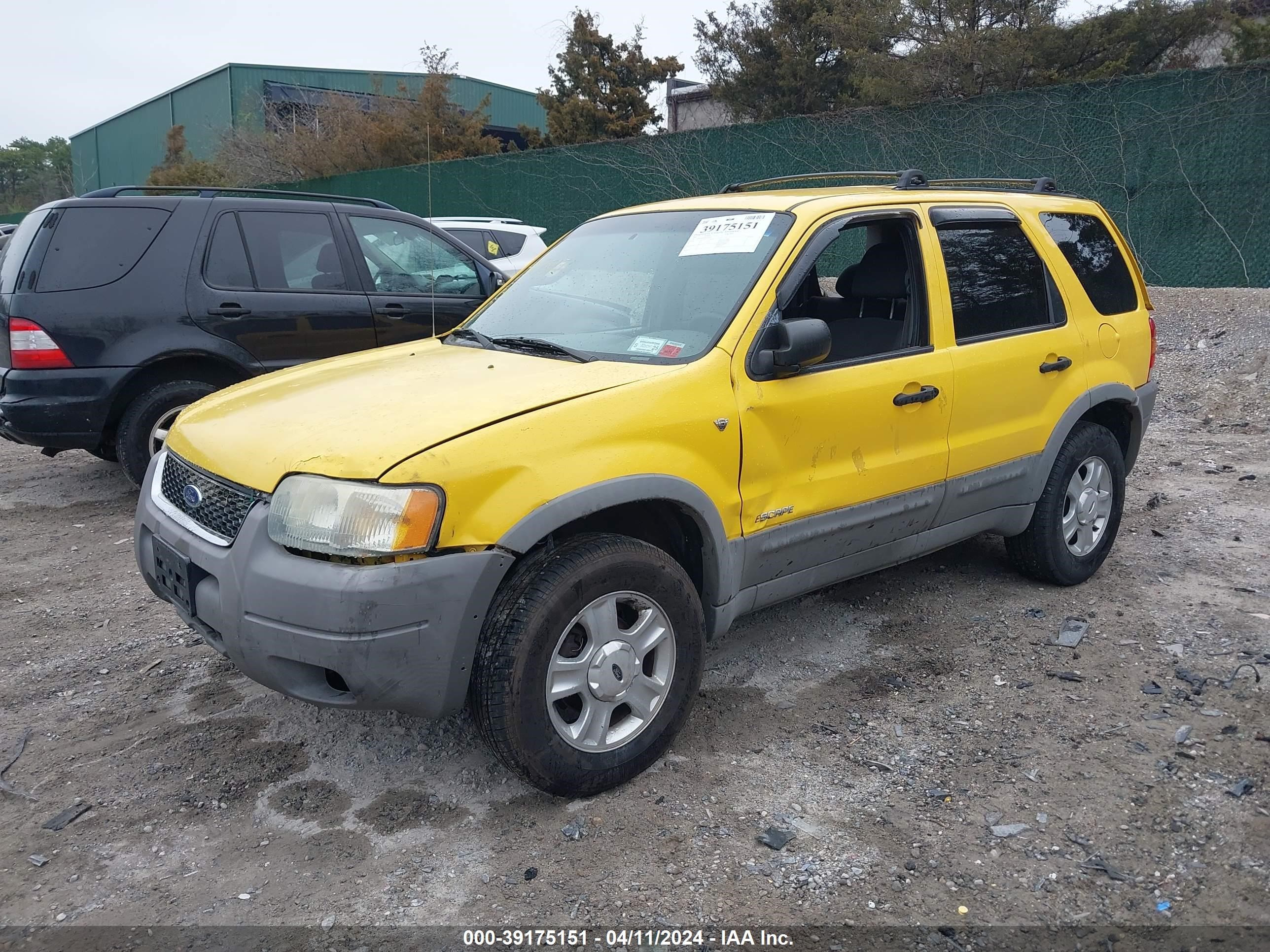 Photo 1 VIN: 1FMYU04102KC21000 - FORD ESCAPE 