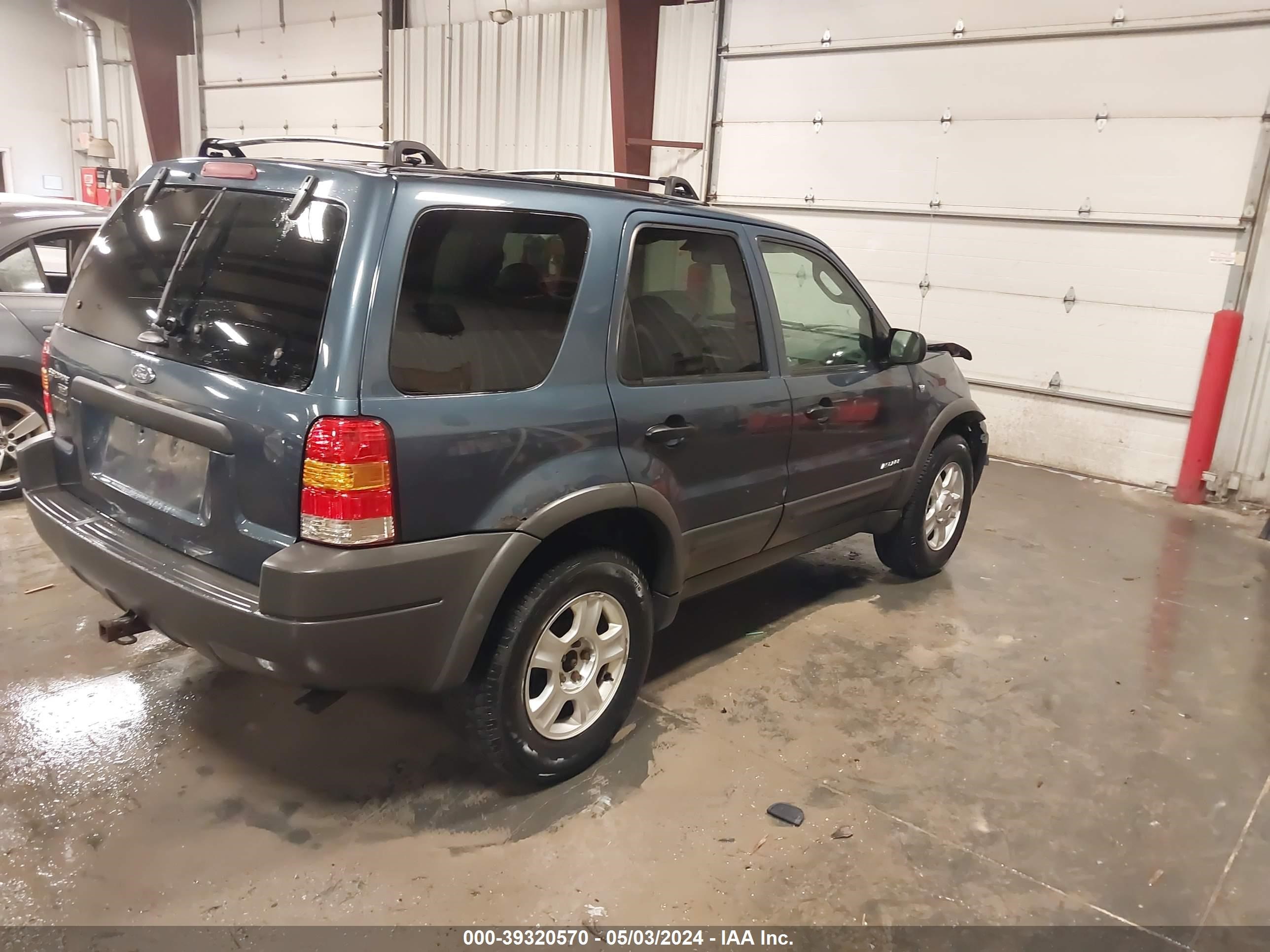 Photo 3 VIN: 1FMYU04111KB21695 - FORD ESCAPE 