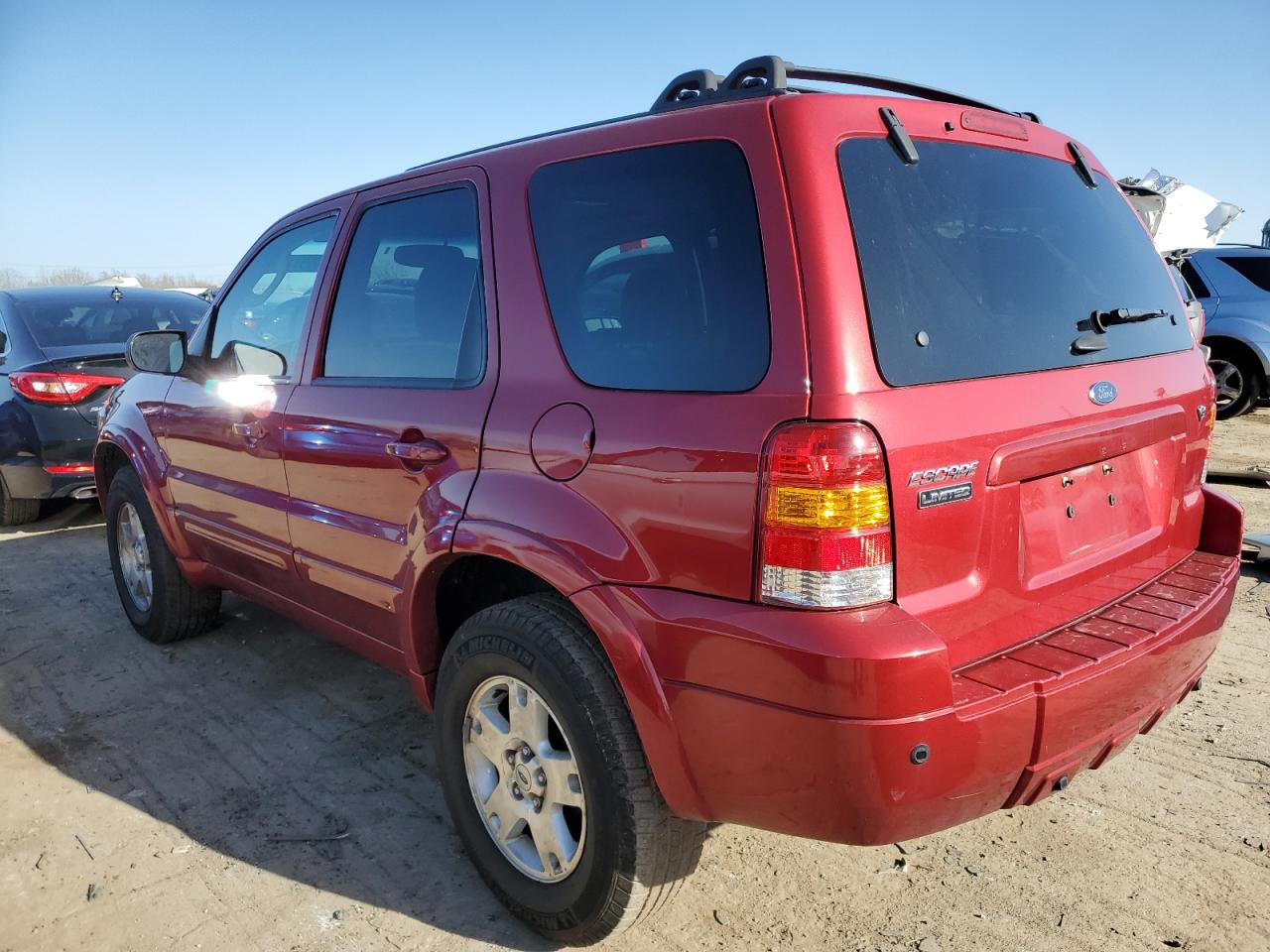 Photo 1 VIN: 1FMYU04116KA42146 - FORD ESCAPE 