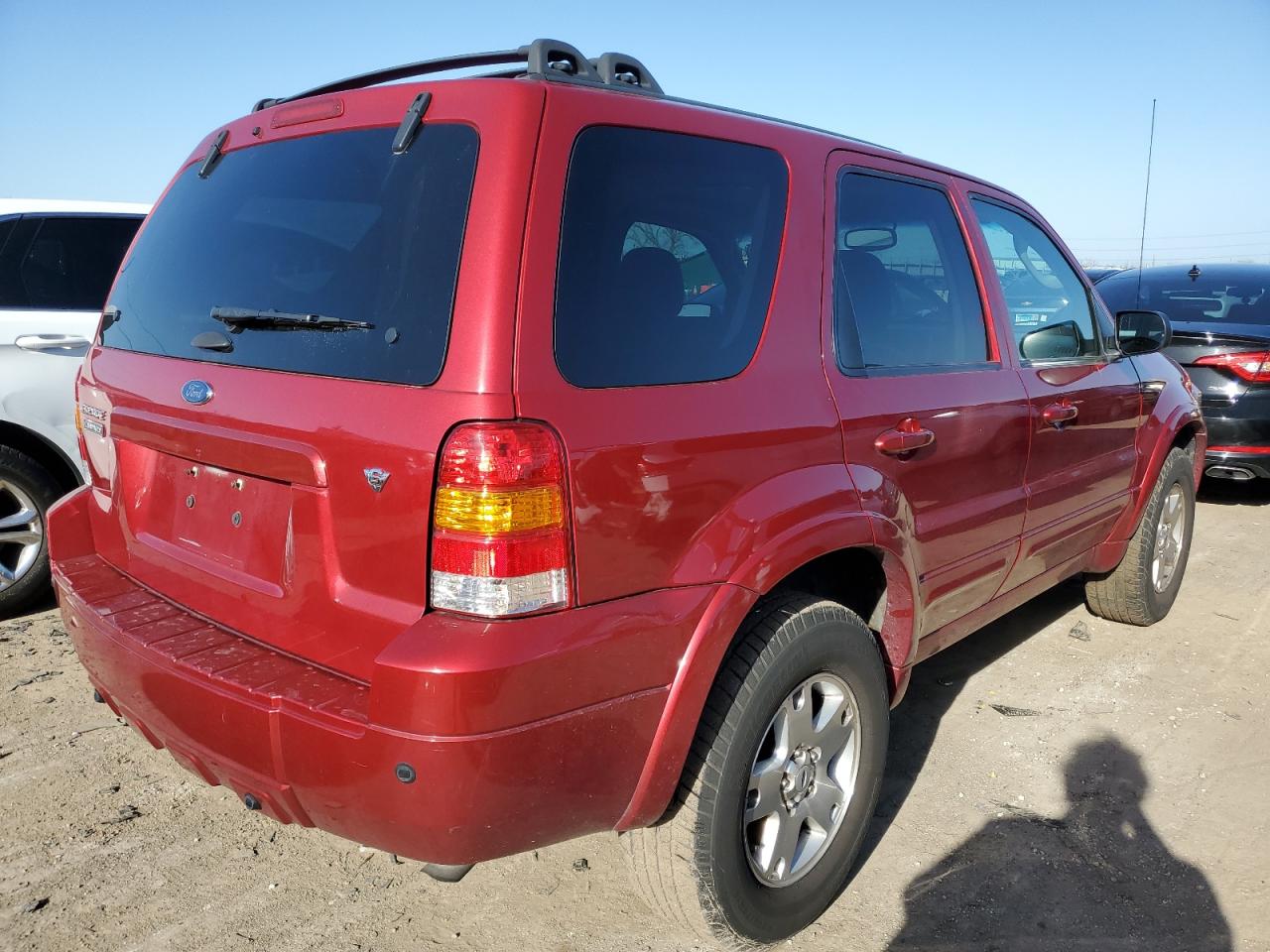 Photo 2 VIN: 1FMYU04116KA42146 - FORD ESCAPE 