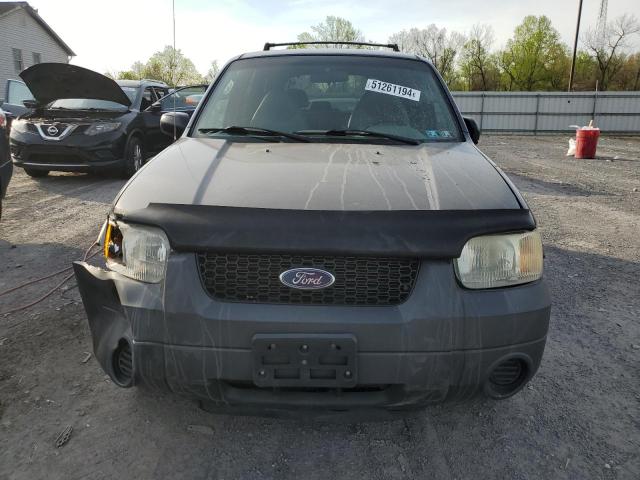 Photo 4 VIN: 1FMYU04131KB61194 - FORD ESCAPE 