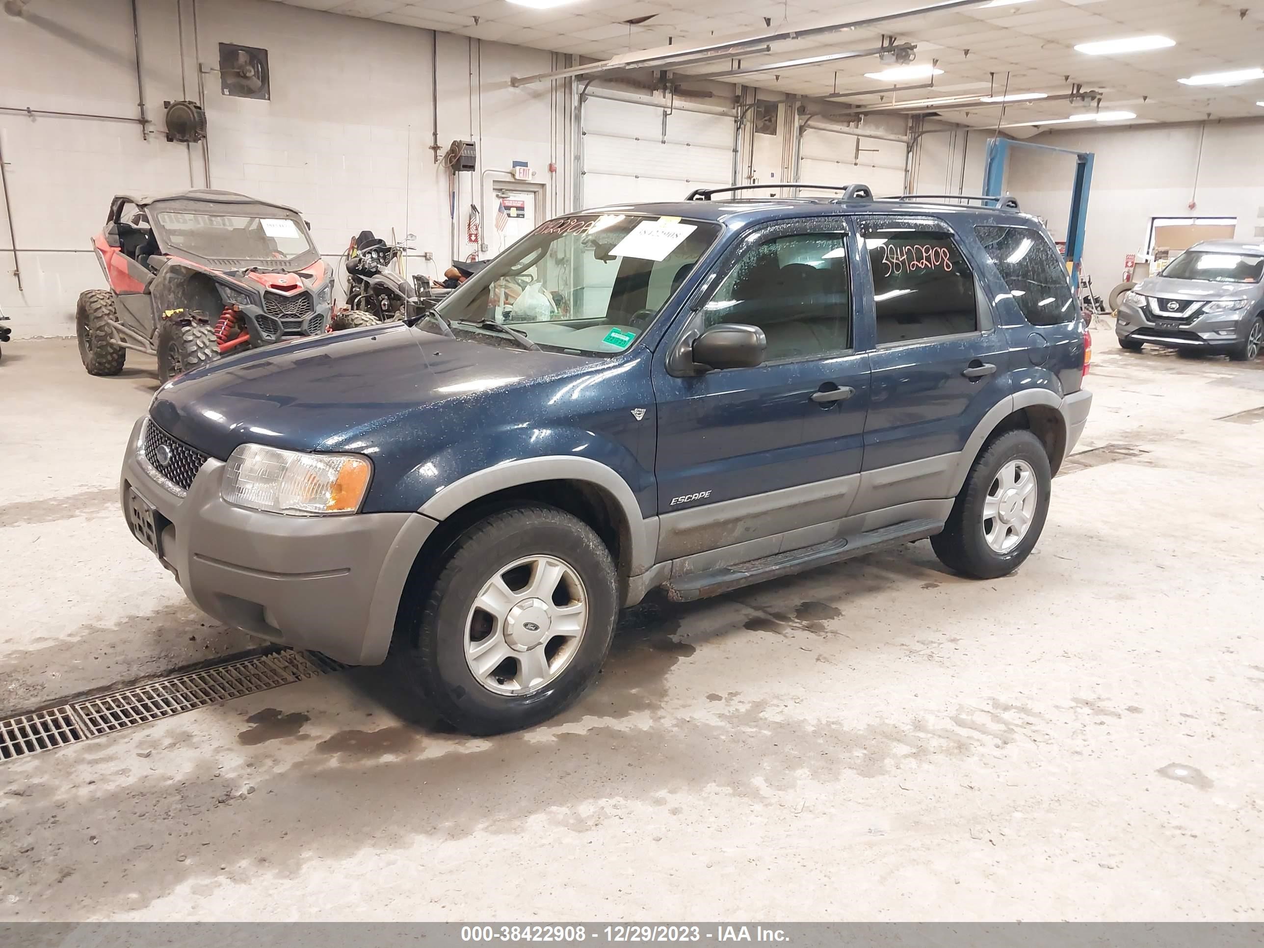 Photo 1 VIN: 1FMYU04132KB84153 - FORD ESCAPE 