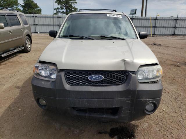 Photo 4 VIN: 1FMYU04145KA57710 - FORD ESCAPE 