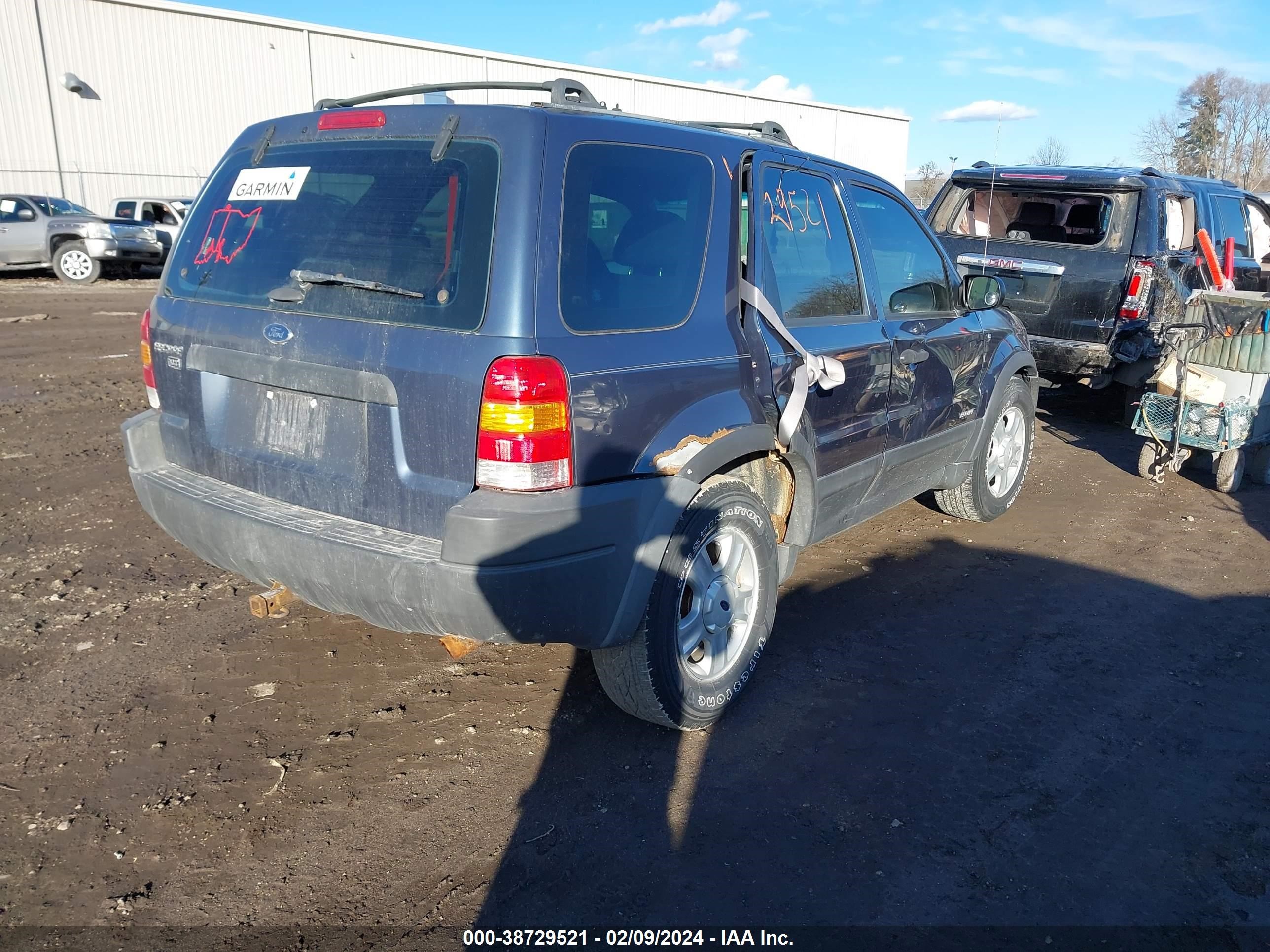 Photo 3 VIN: 1FMYU04151KC43881 - FORD ESCAPE 