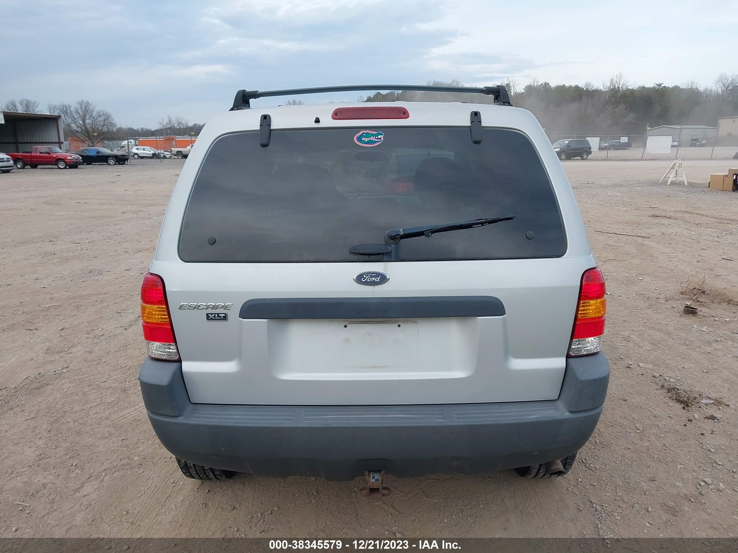 Photo 11 VIN: 1FMYU04152KB00754 - FORD ESCAPE 