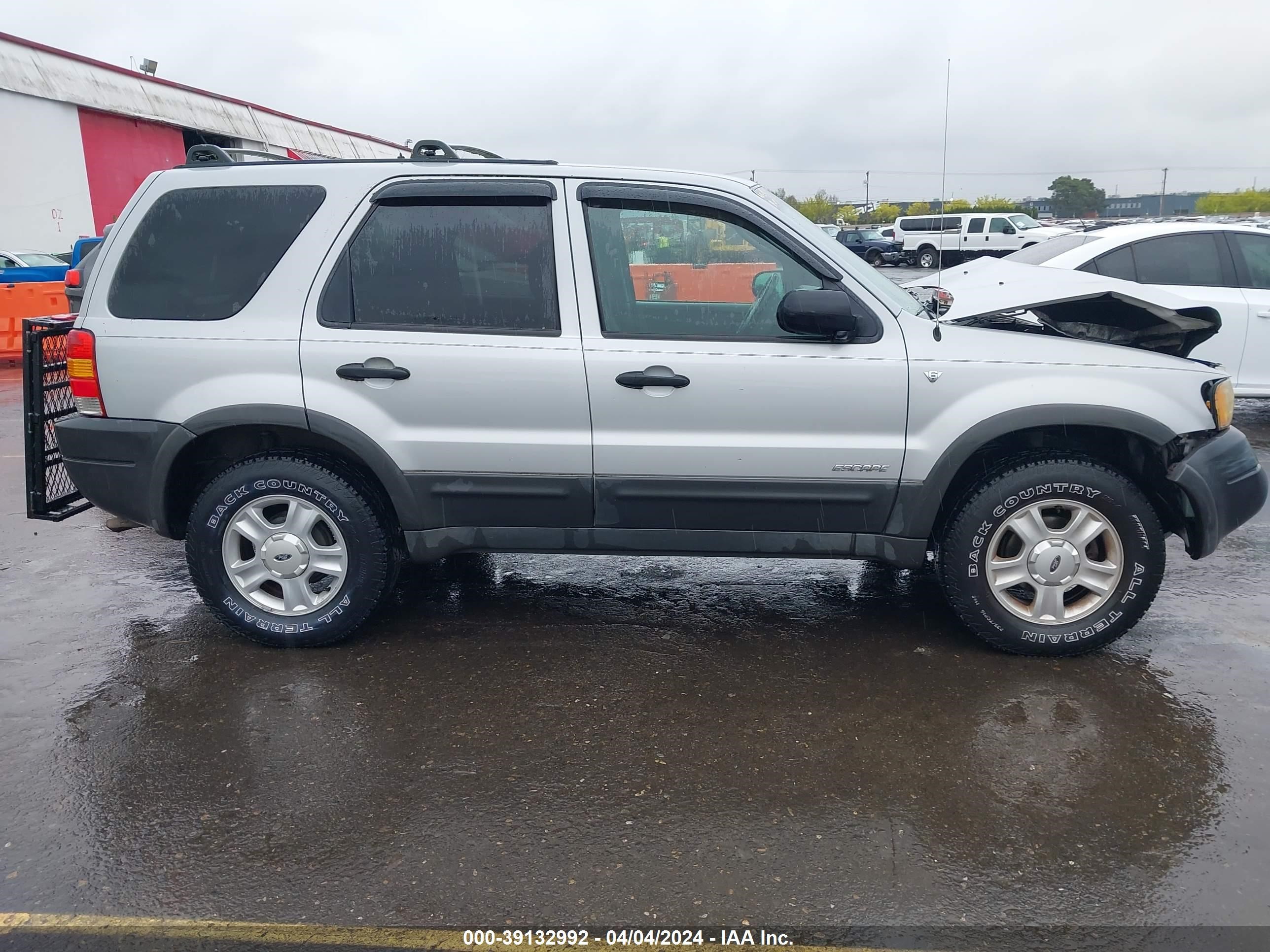 Photo 13 VIN: 1FMYU04152KD51502 - FORD ESCAPE 