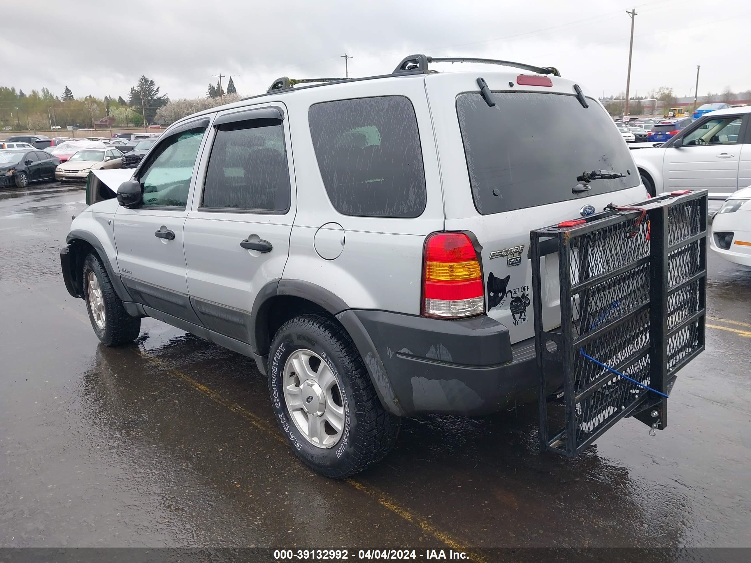 Photo 2 VIN: 1FMYU04152KD51502 - FORD ESCAPE 